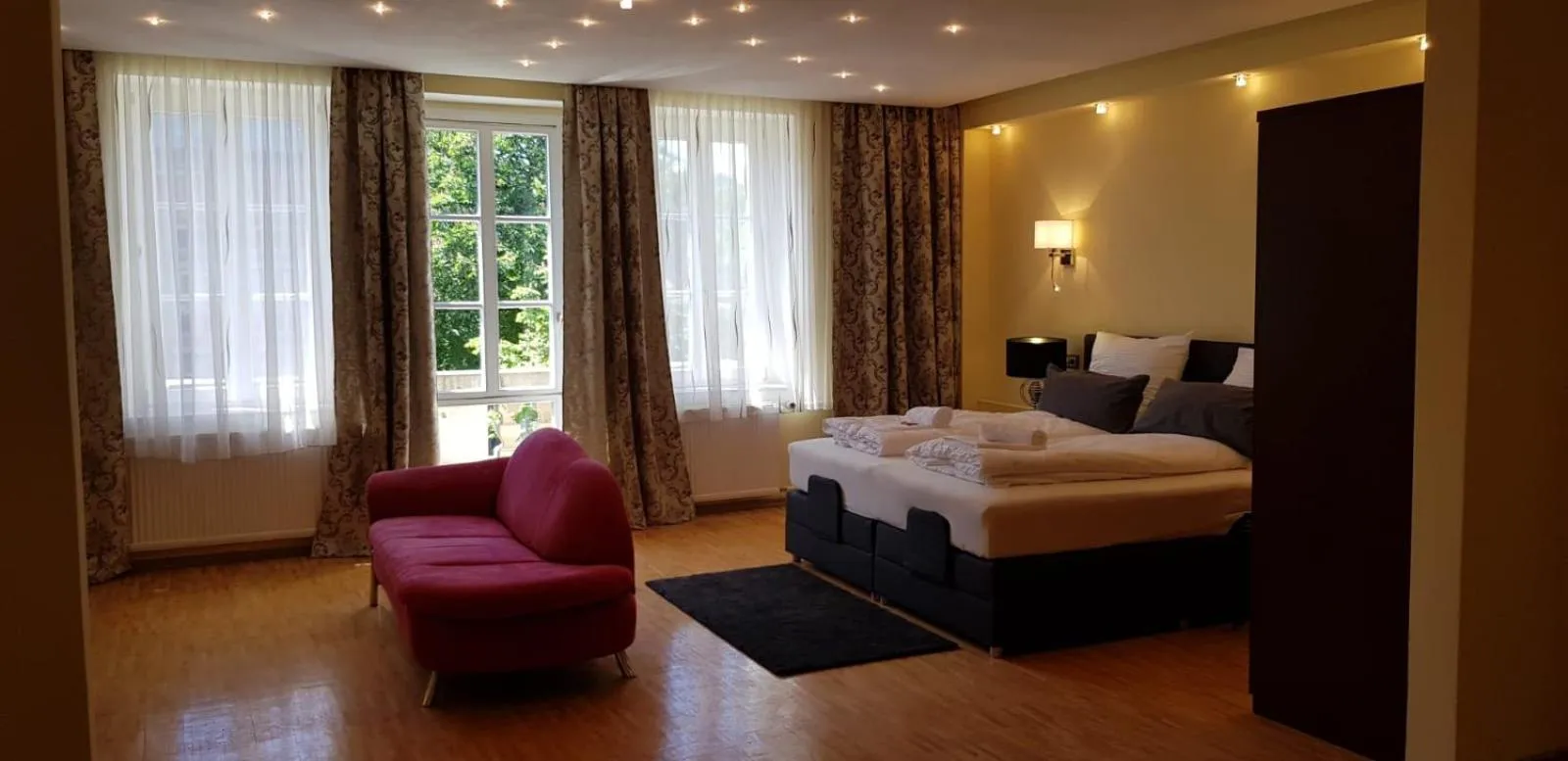 Photo of the whole room, Bed in Hotel-Villa Lalee