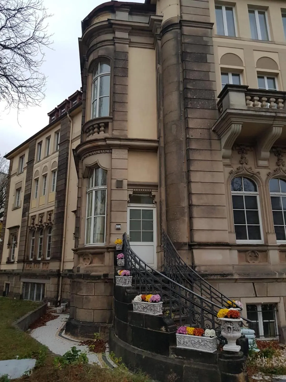 Property building in Hotel-Villa Lalee