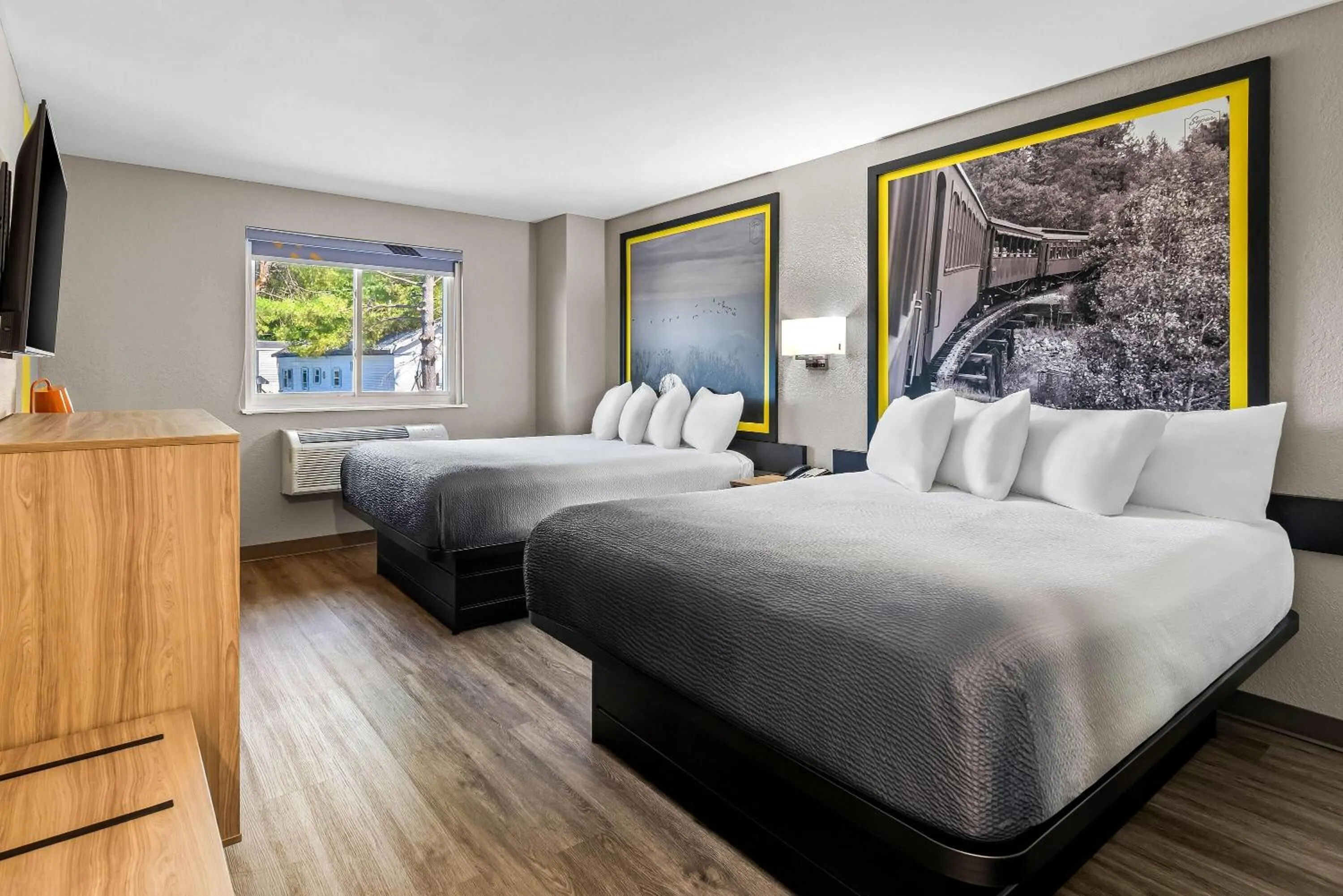 Bed in Super 8 by Wyndham Lewiston Auburn Area