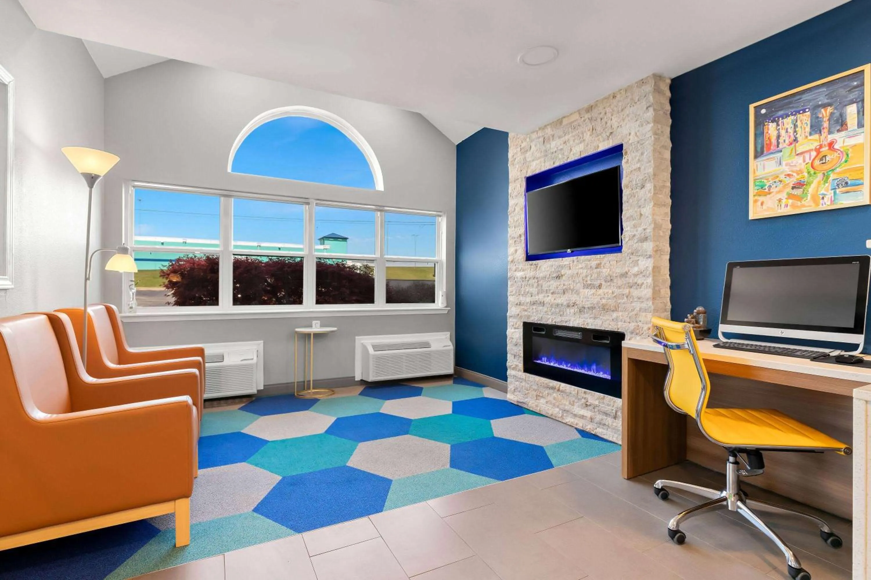 Lobby or reception in Microtel Inn & Suites by Wyndham Tulsa - Catoosa Route 66