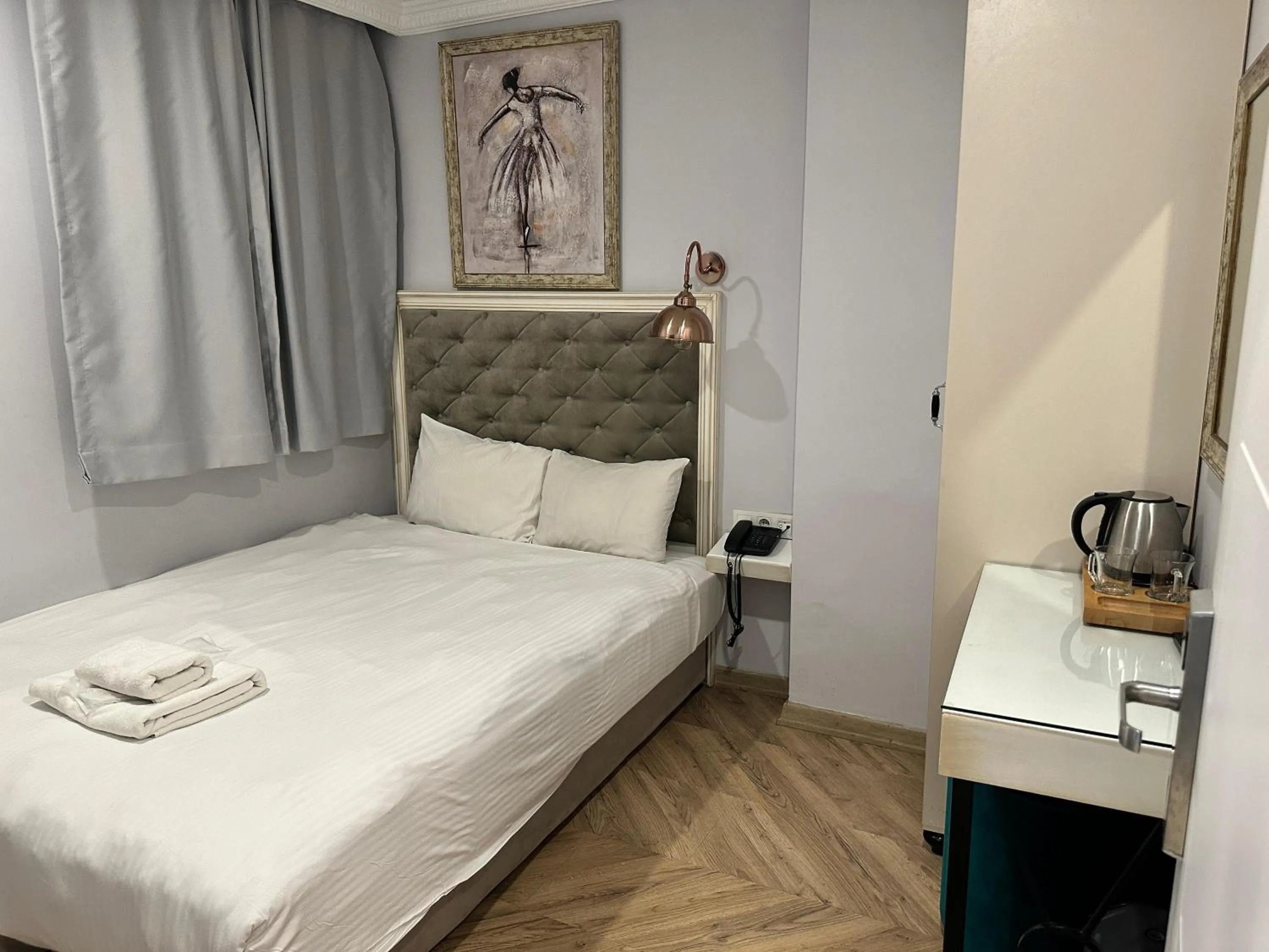 Bedroom, Bed in Good Night Hotel Istanbul
