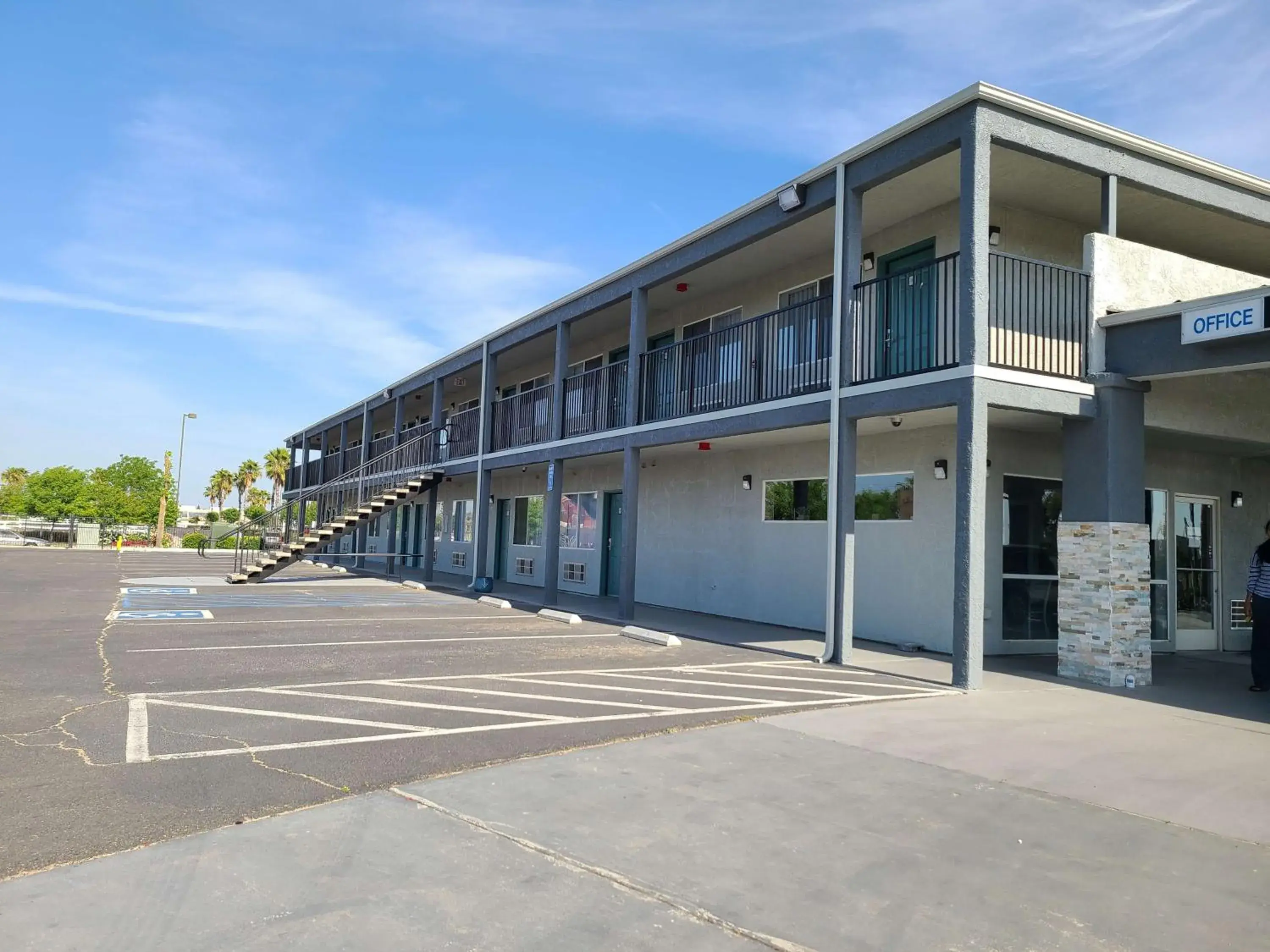 Property building in SureStay Hotel by Best Western Chowchilla Yosemite Property building in SureStay Hotel by Best Western Chowchilla Yosemite