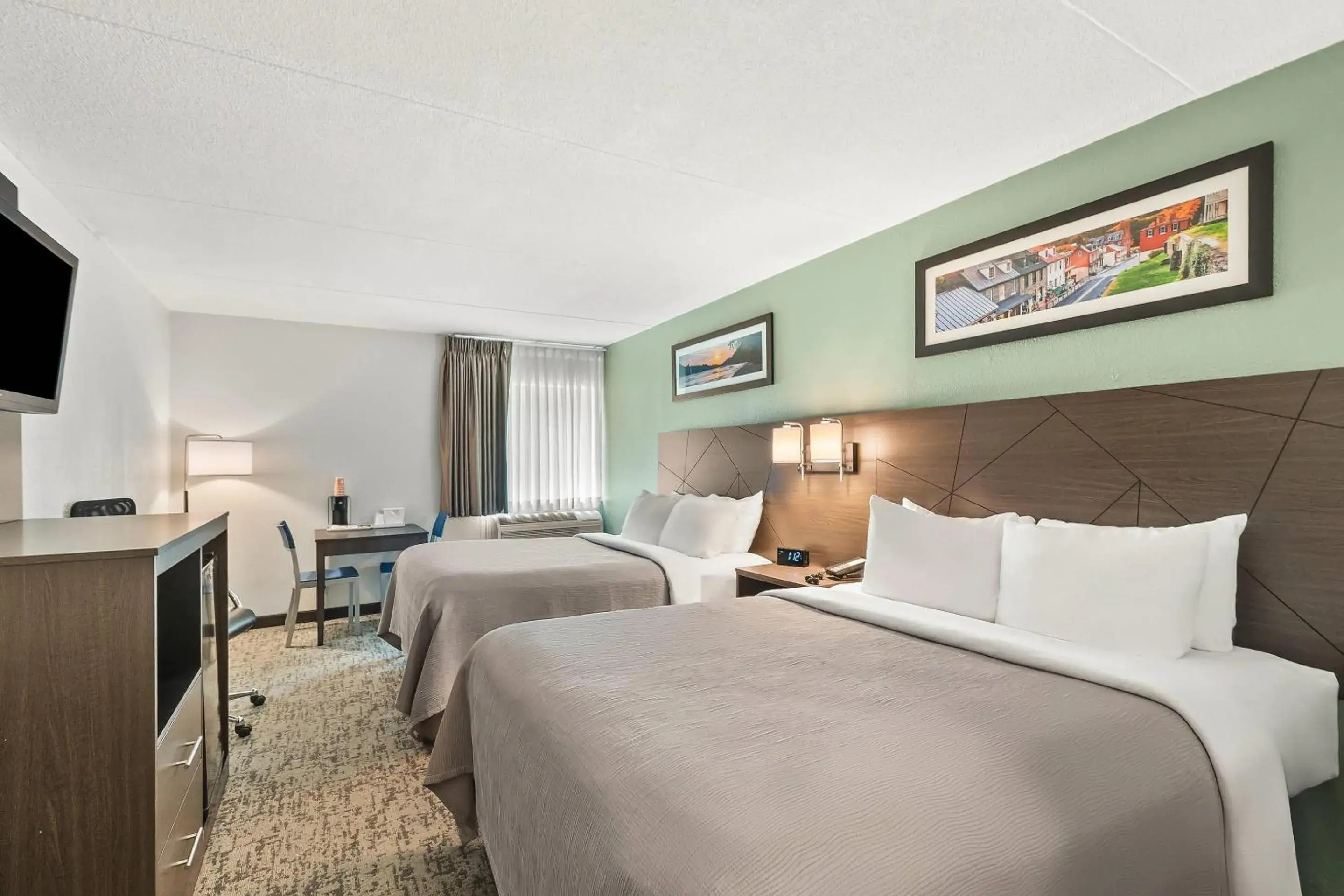 Bedroom, Bed in Quality Inn Bedroom, Bed in Quality Inn