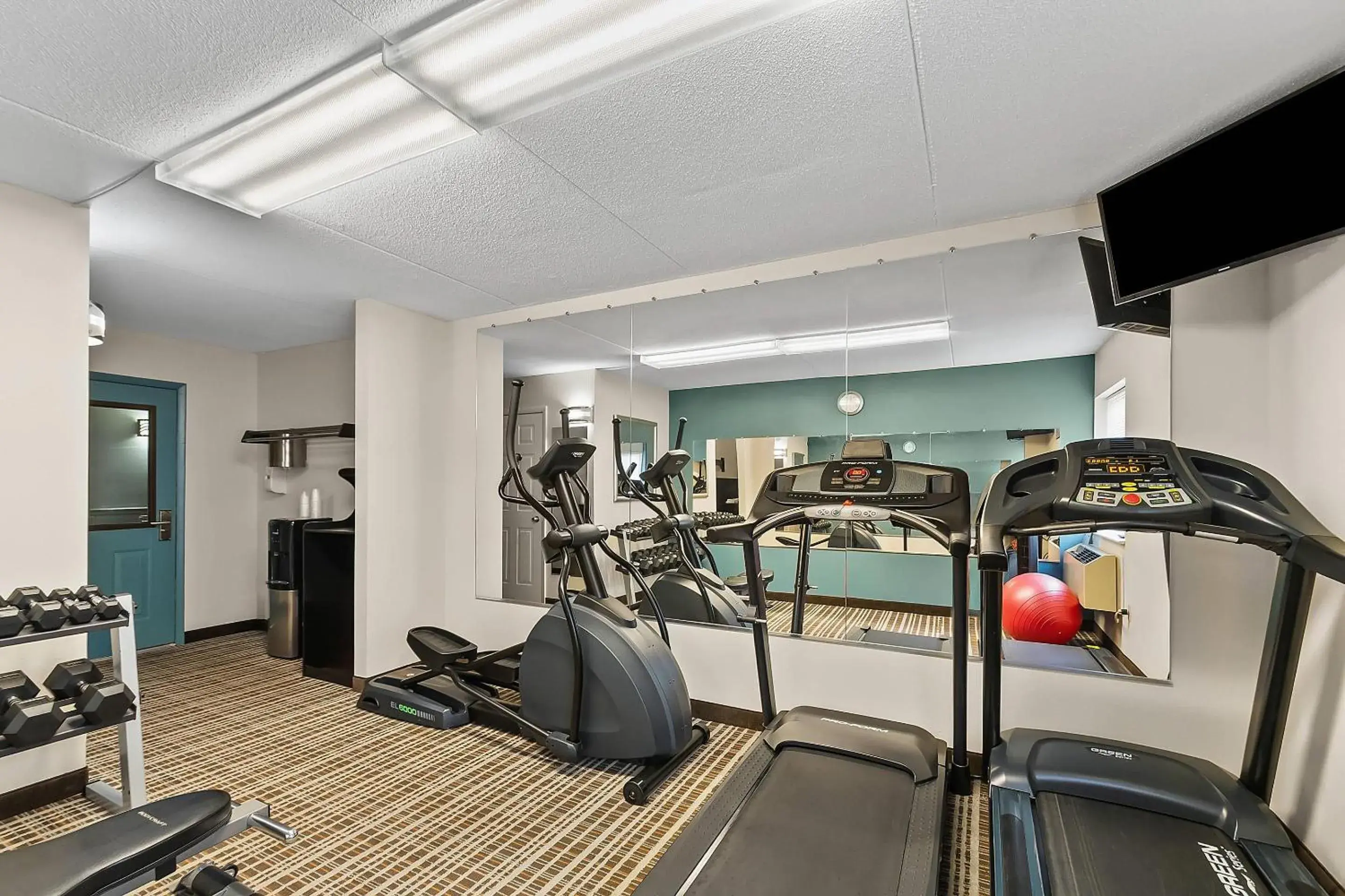 Fitness centre/facilities in Quality Inn Fitness centre/facilities in Quality Inn