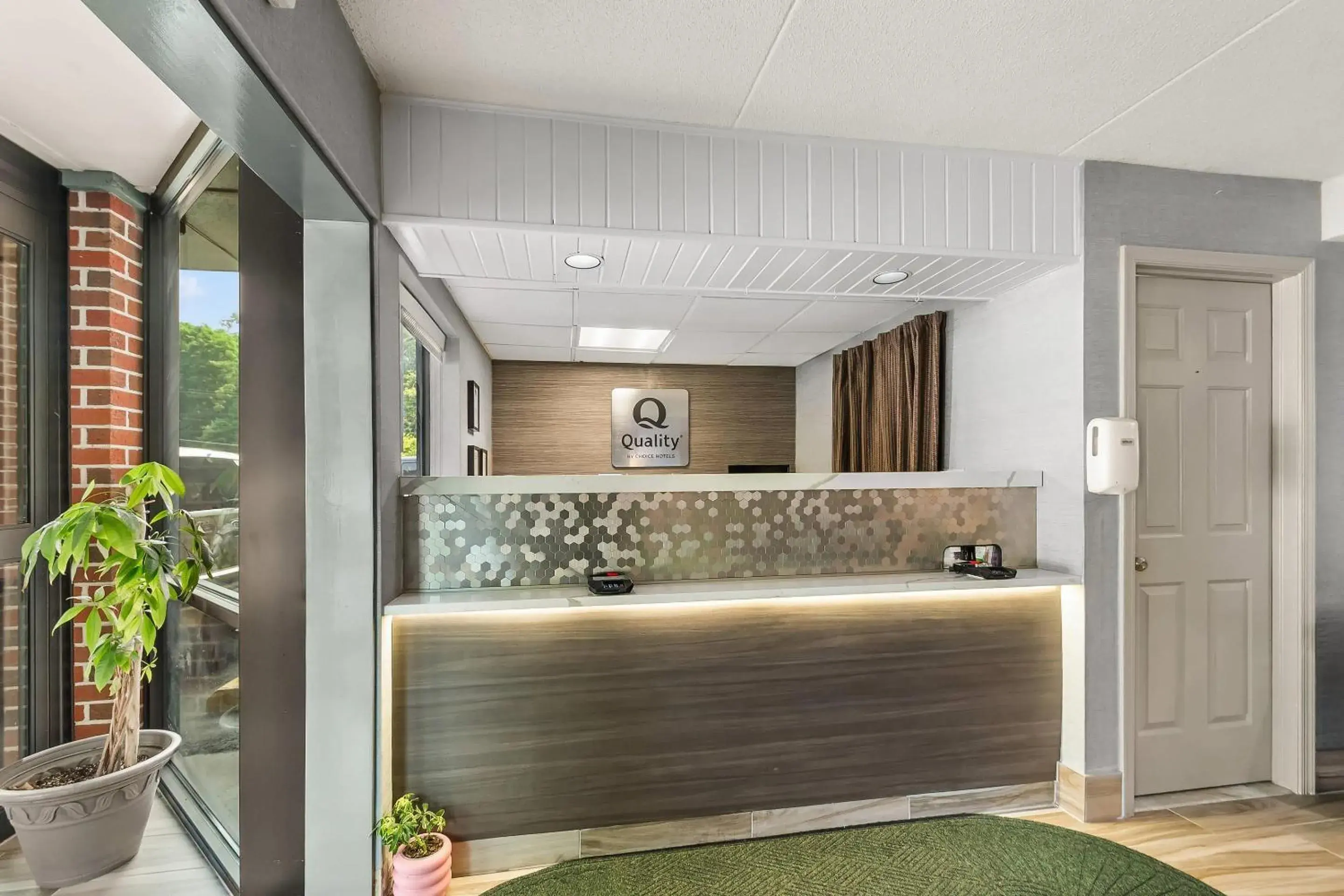 Lobby or reception in Quality Inn Lobby or reception in Quality Inn
