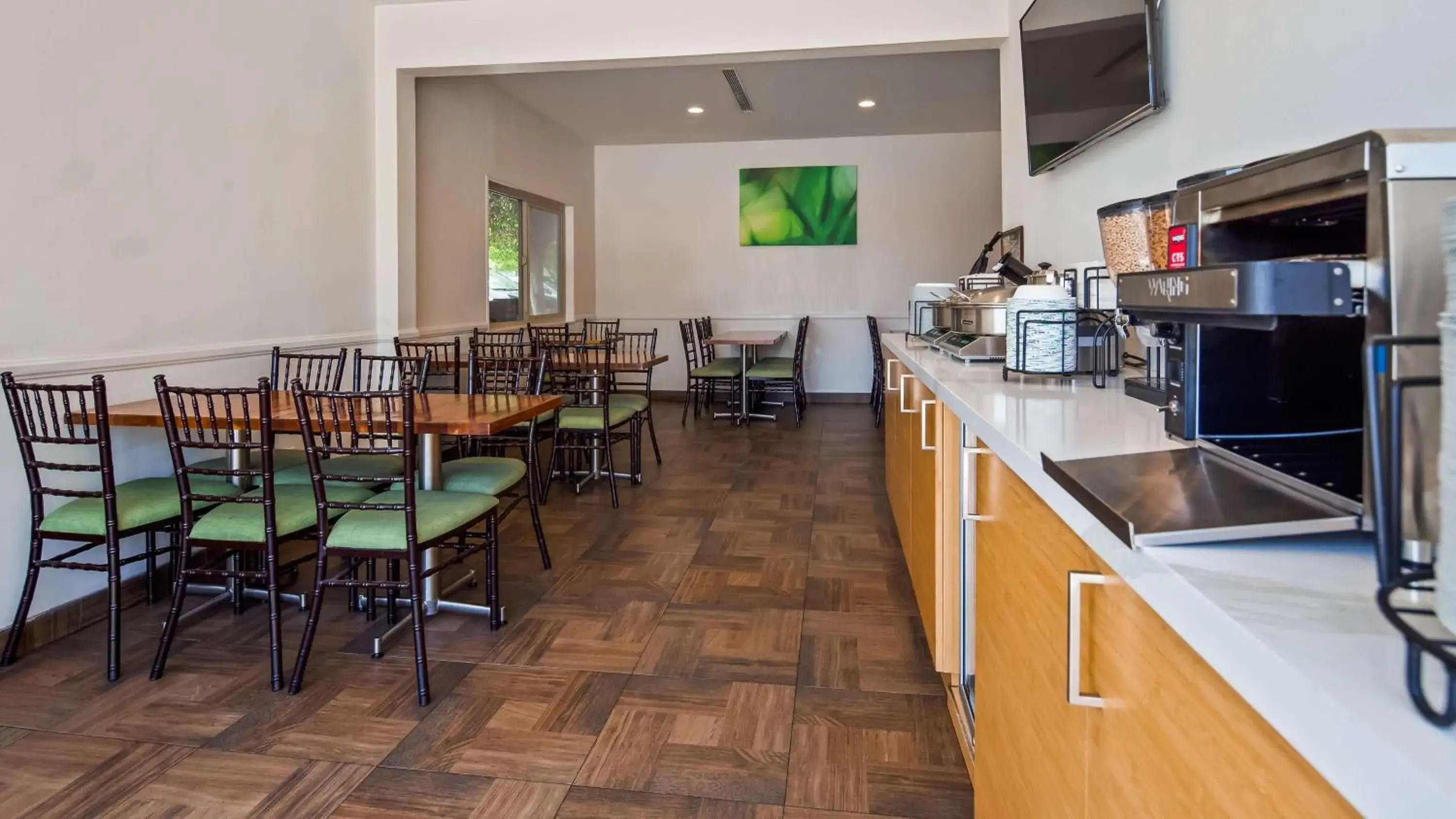 Restaurant/places to eat in Best Western Plus Glendale Restaurant/places to eat in Best Western Plus Glendale