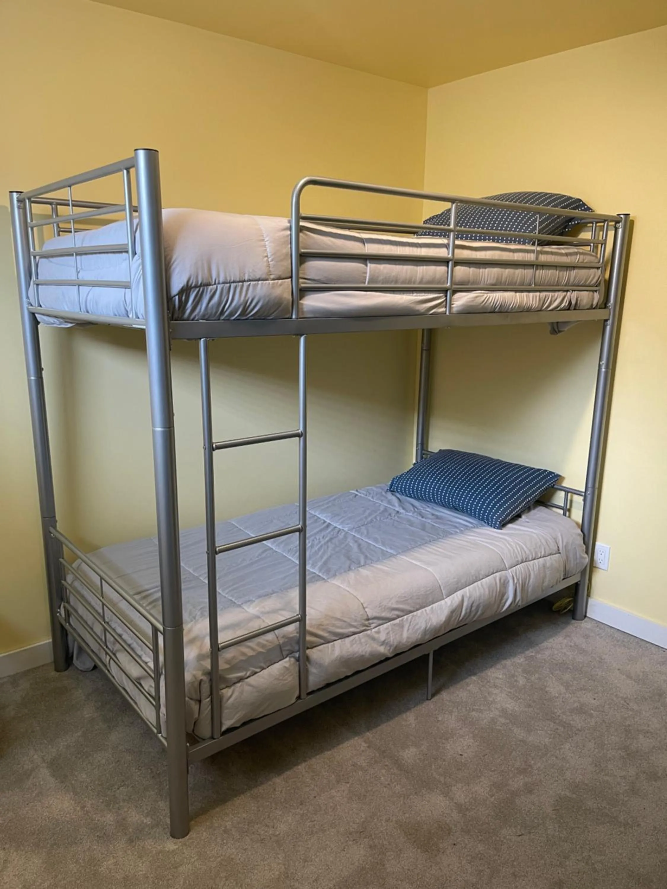 Bed in The Great Escape - Shirley