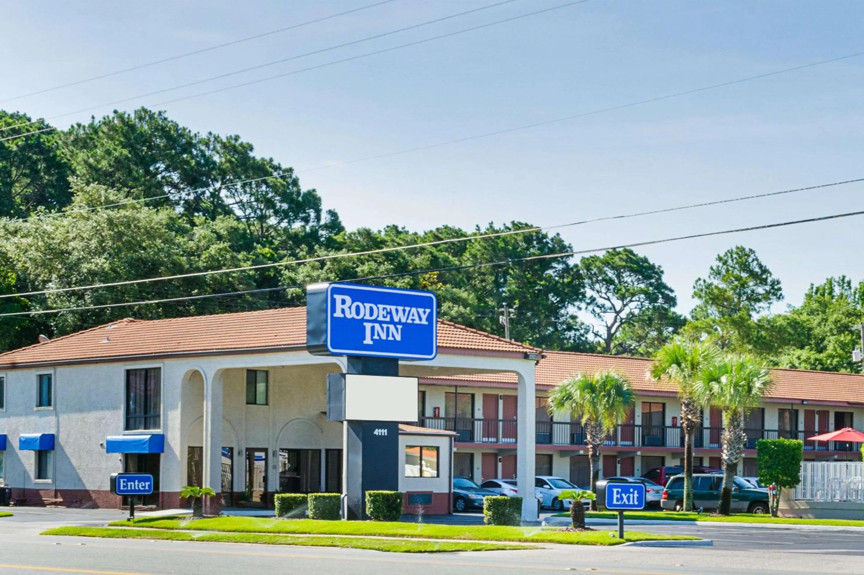 Property building in Rodeway Inn Panama City