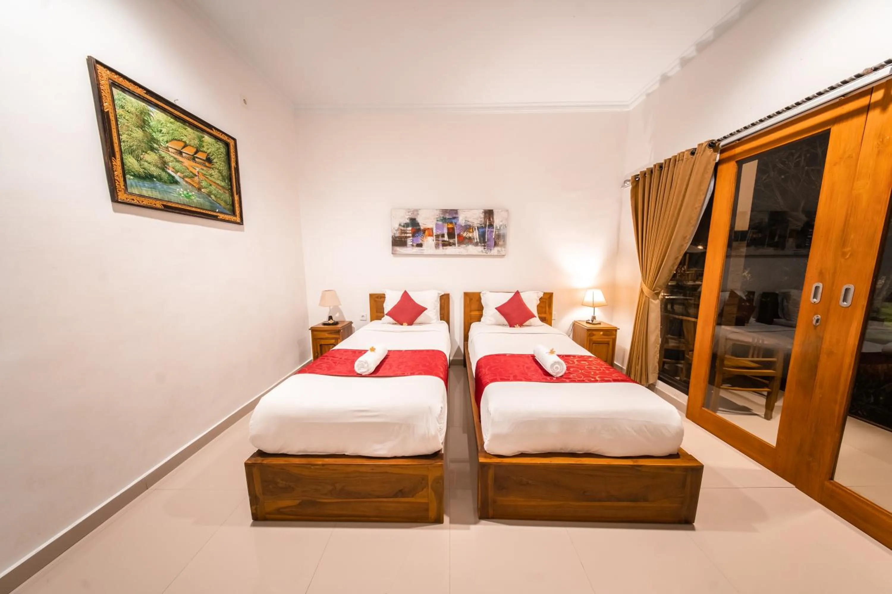 Bed in Surya Maha Bungallo