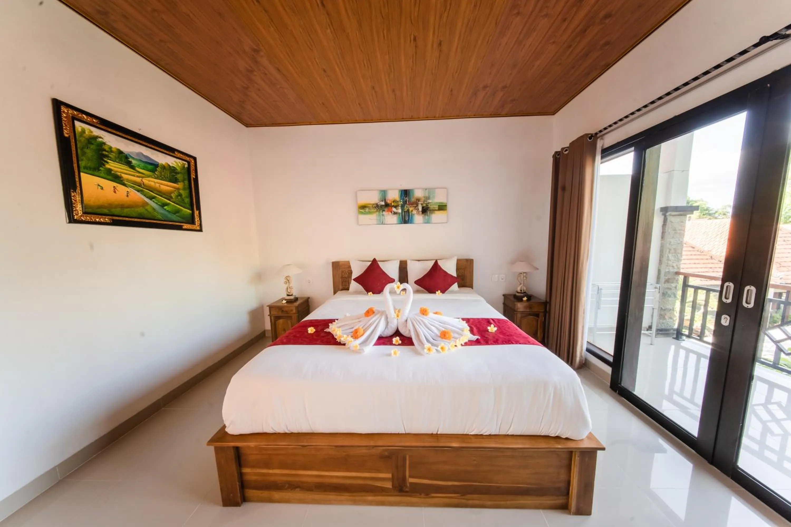 Bed in Surya Maha Bungallo
