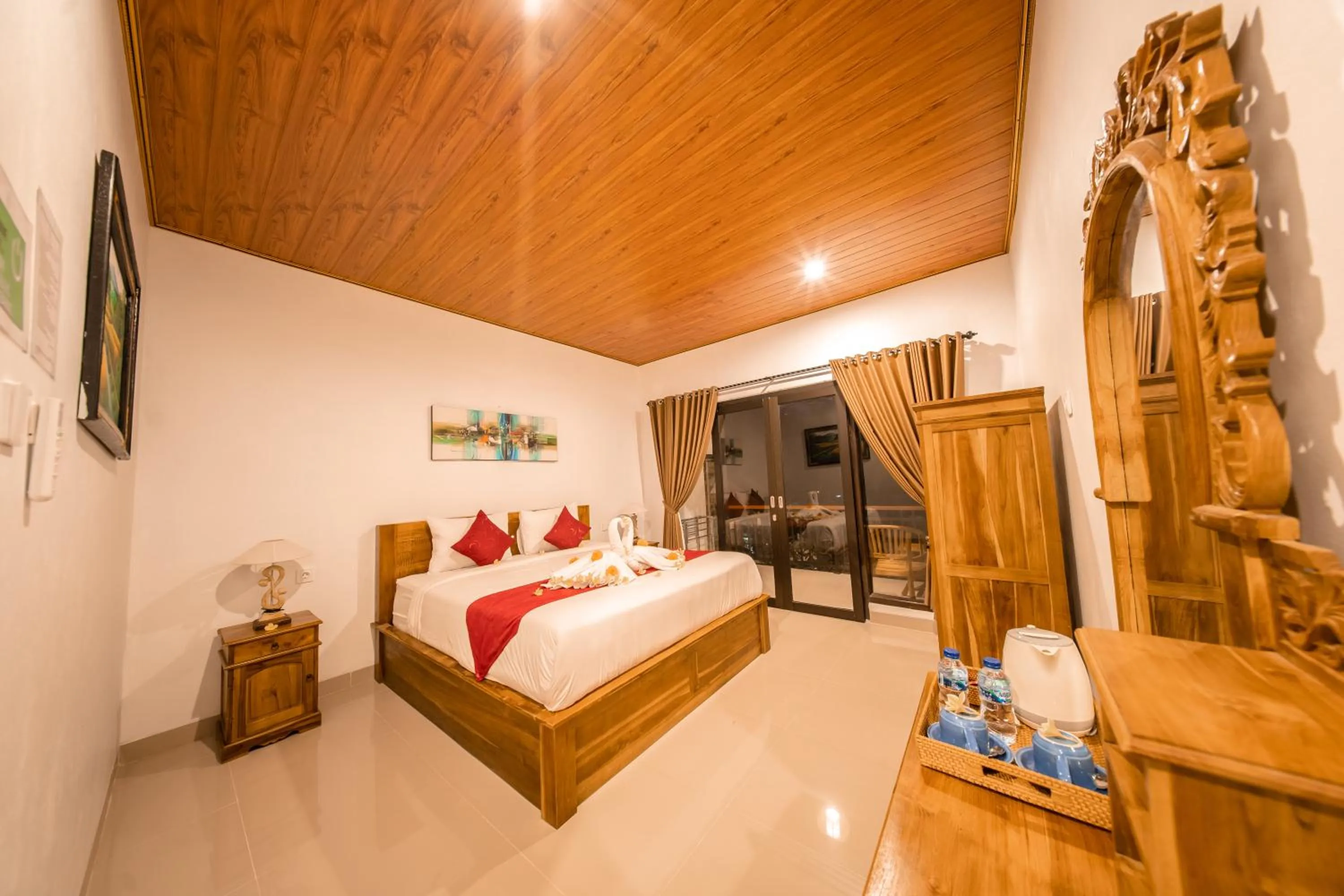 Bed in Surya Maha Bungallo