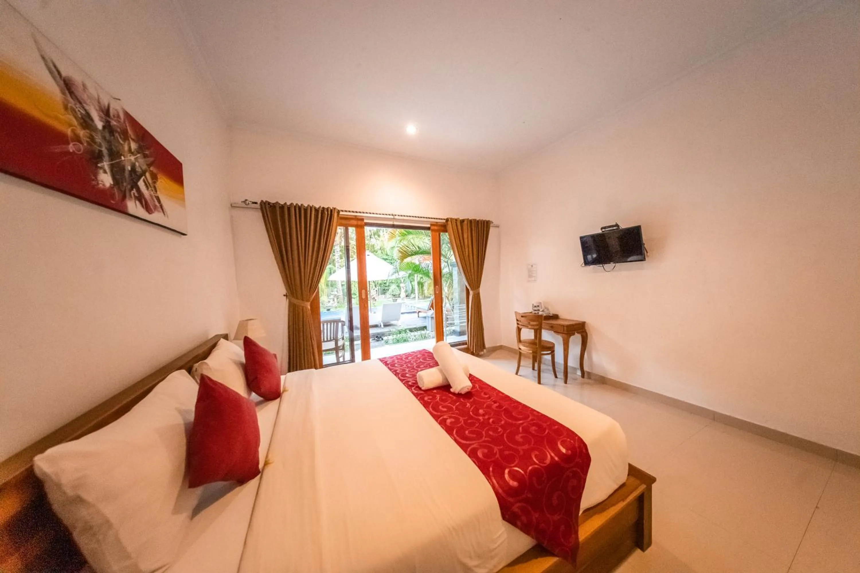 Bed in Surya Maha Bungallo