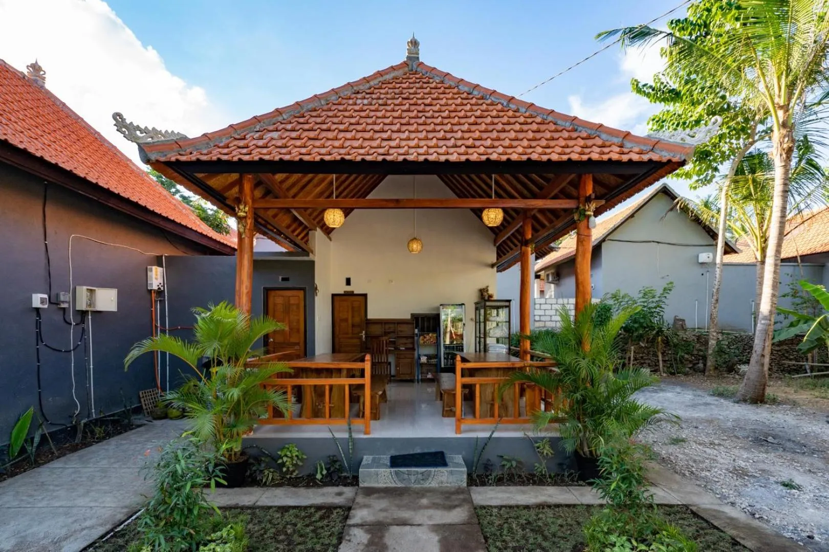 Lobby or reception in Surya Maha Bungallo