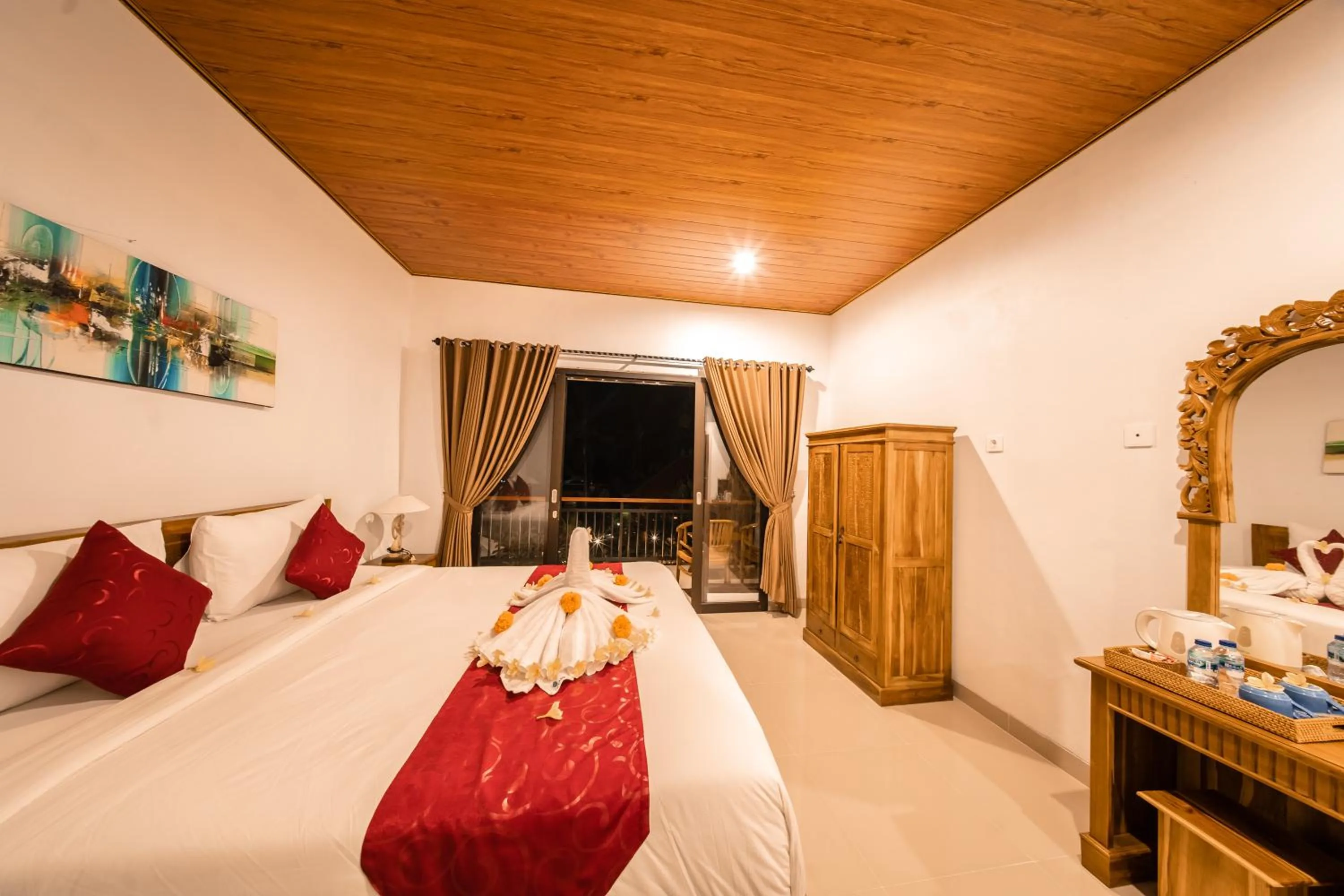 Bed in Surya Maha Bungallo