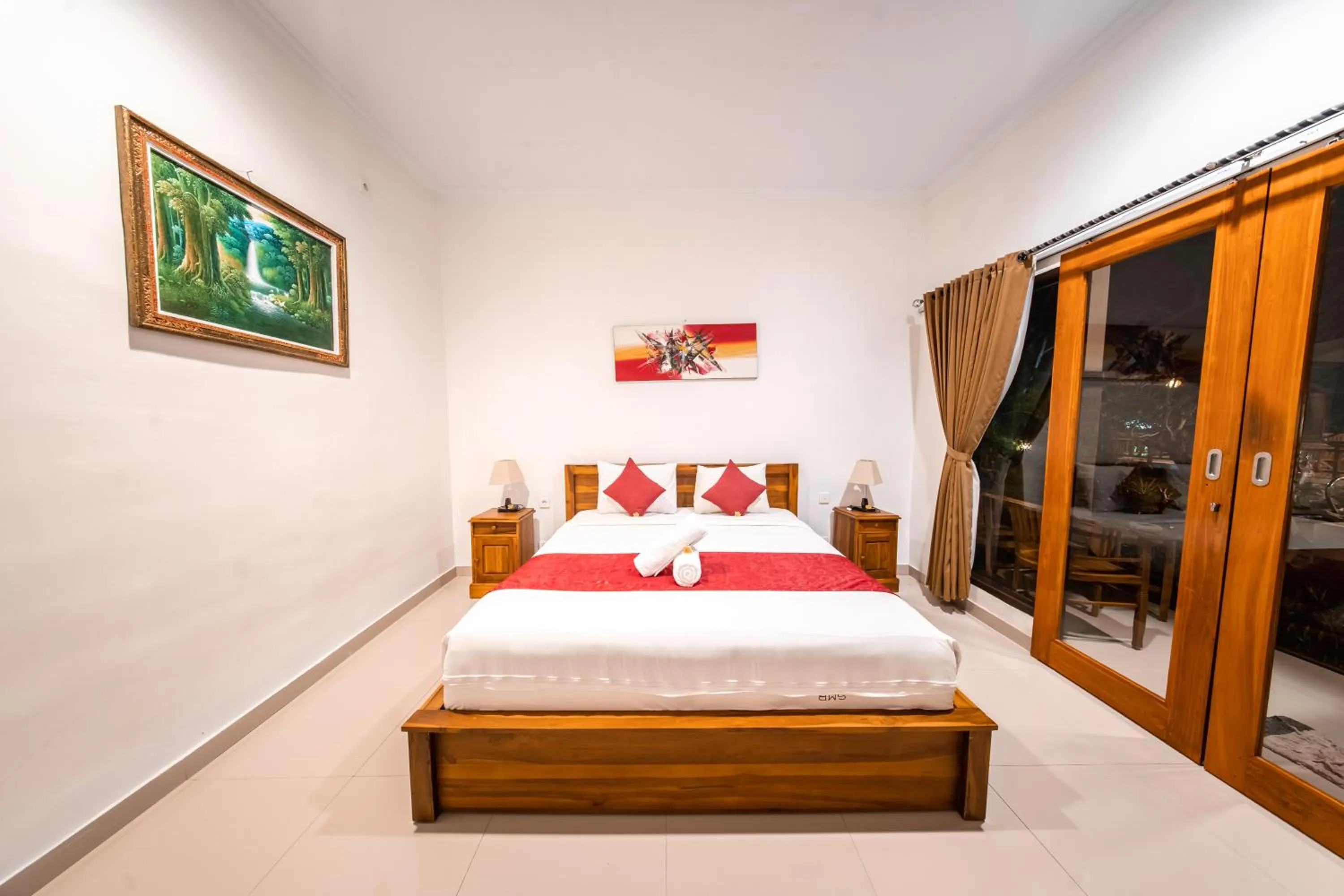 Bed in Surya Maha Bungallo