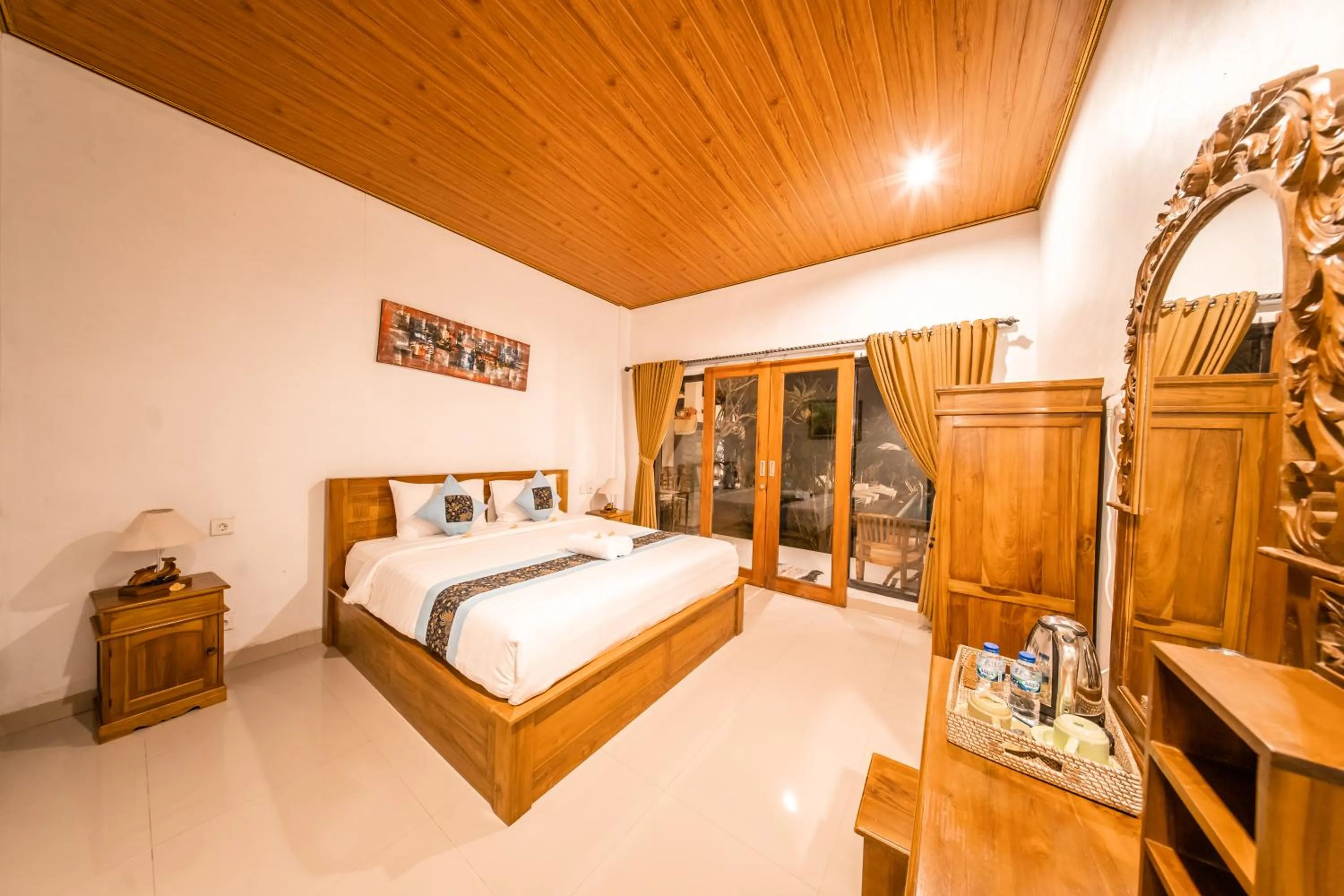 Bed in Surya Maha Bungallo