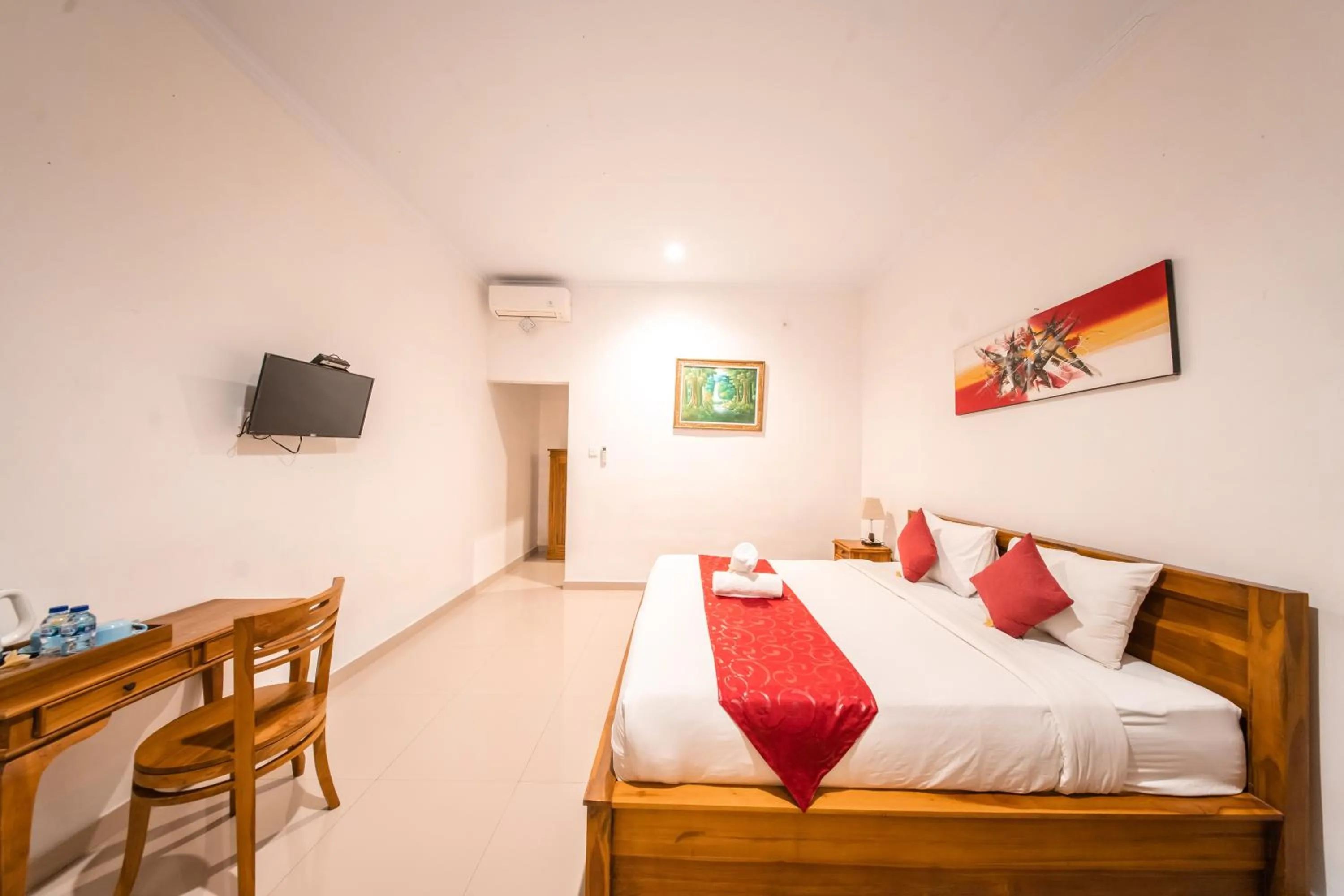 Bed in Surya Maha Bungallo