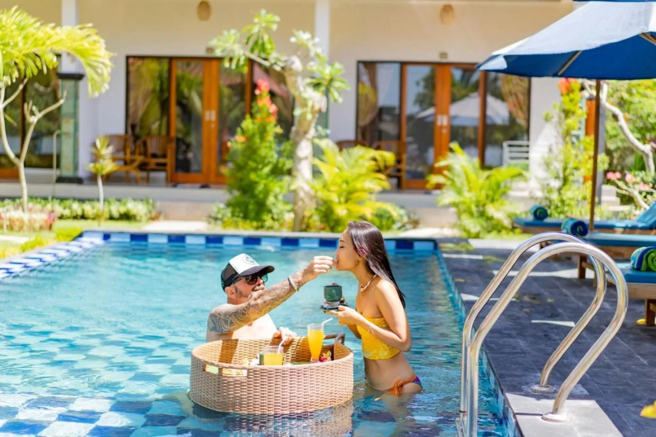 Guests in Surya Maha Bungallo