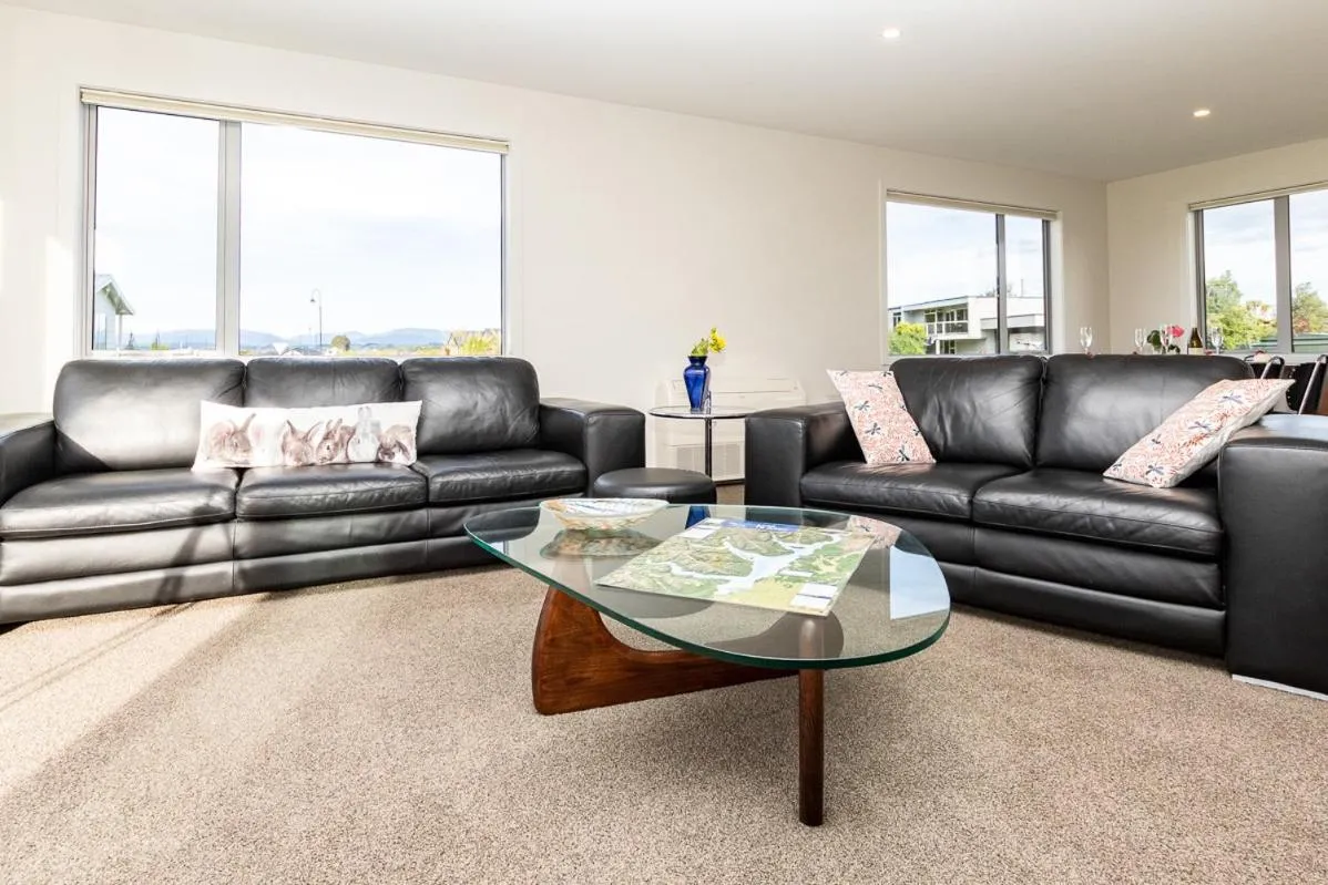 Poppa Pete's - Te Anau Holiday Home