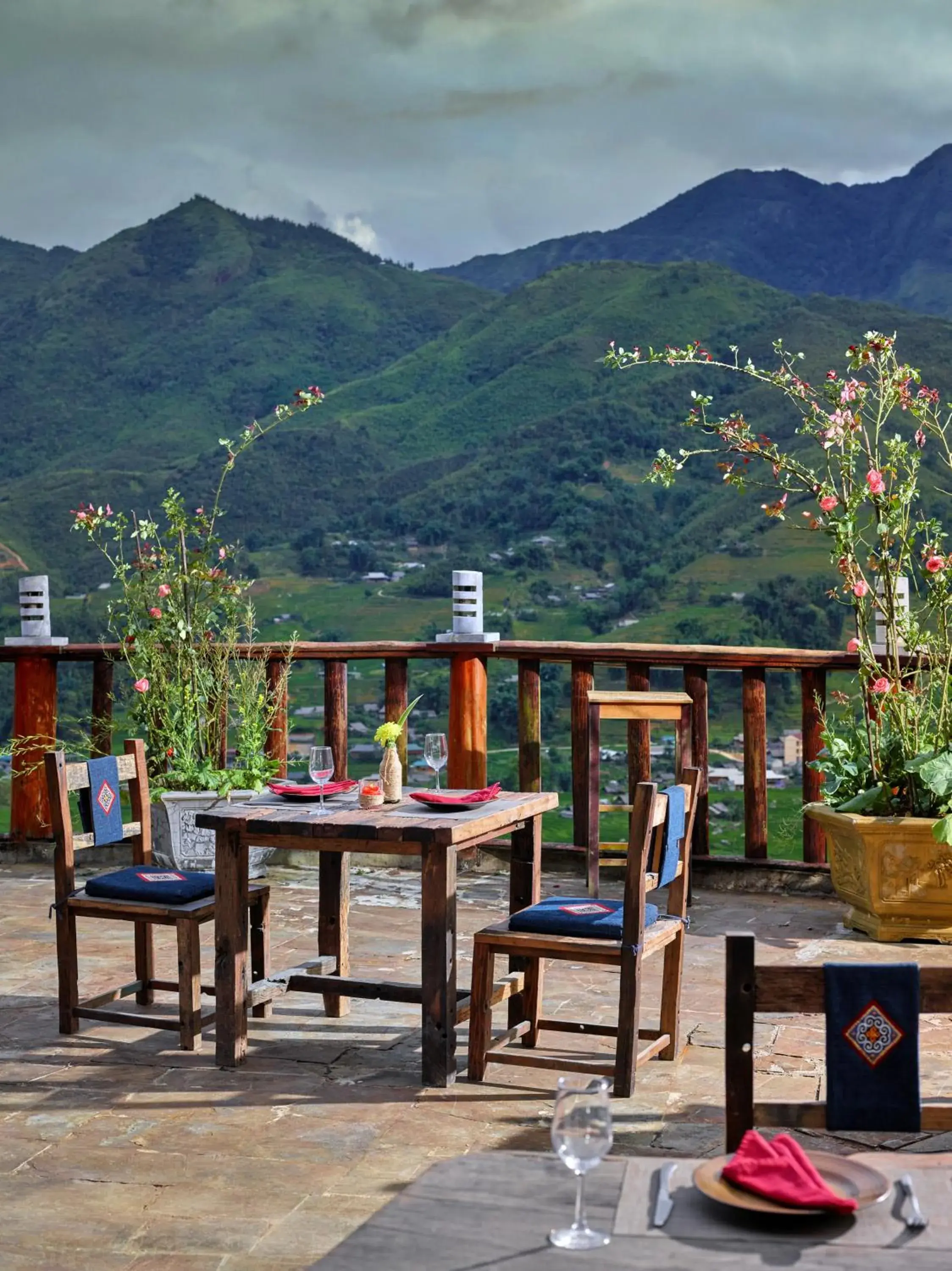 Restaurant/places to eat in Laxsik Ecolodge Restaurant/places to eat in Laxsik Ecolodge