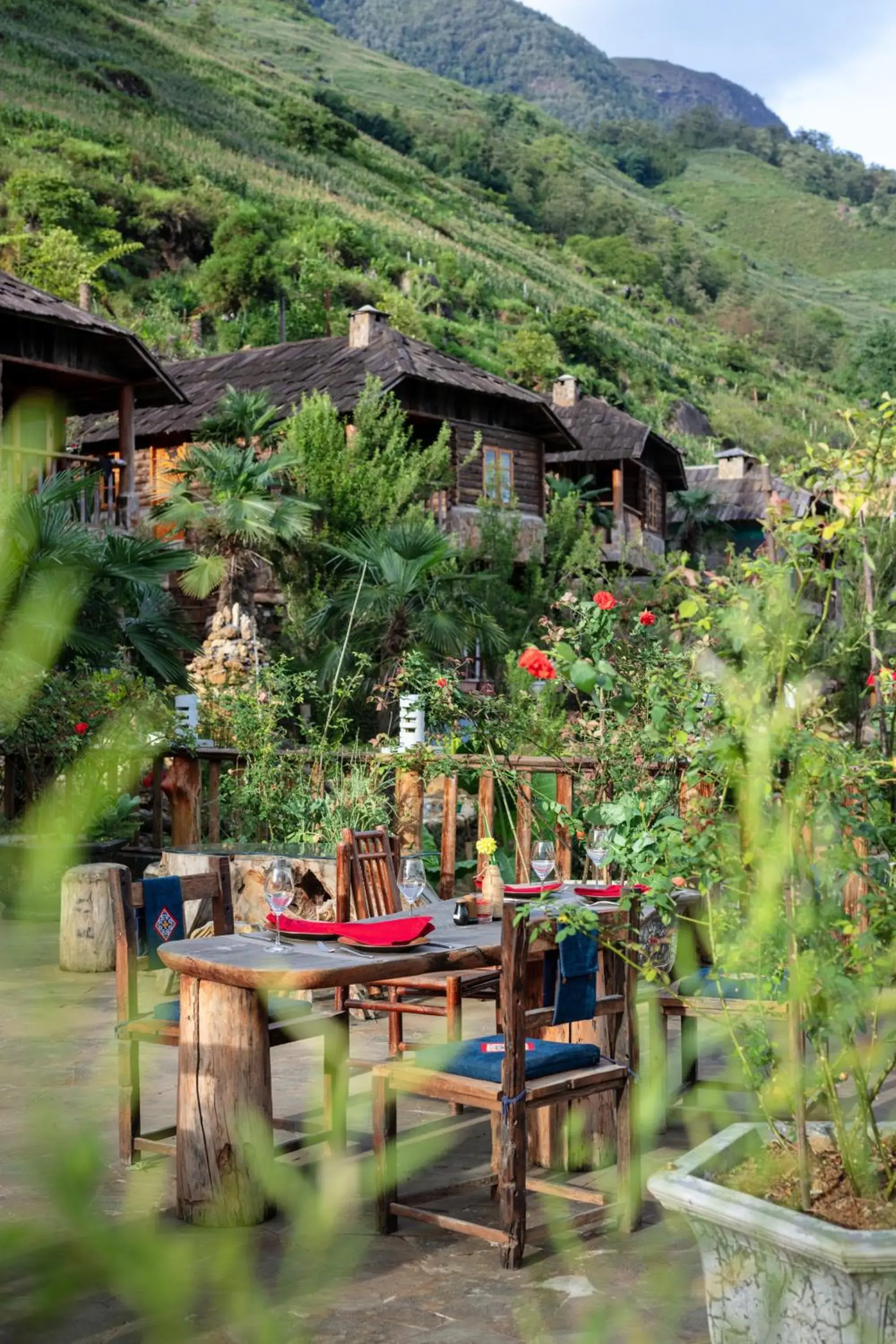 Restaurant/places to eat in Laxsik Ecolodge Restaurant/places to eat in Laxsik Ecolodge