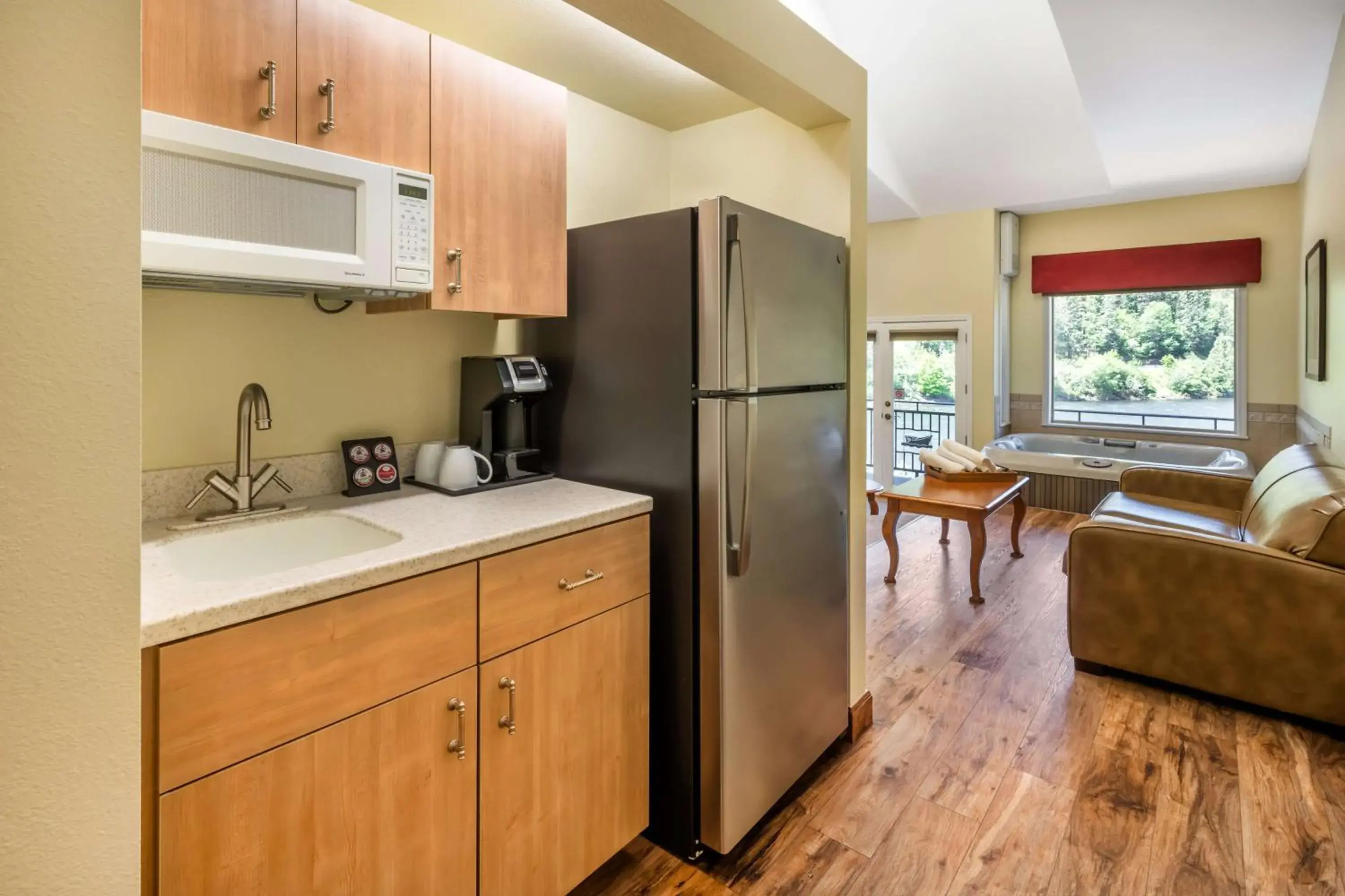 Bedroom in Best Western Lodge at River's Edge Bedroom in Best Western Lodge at River's Edge