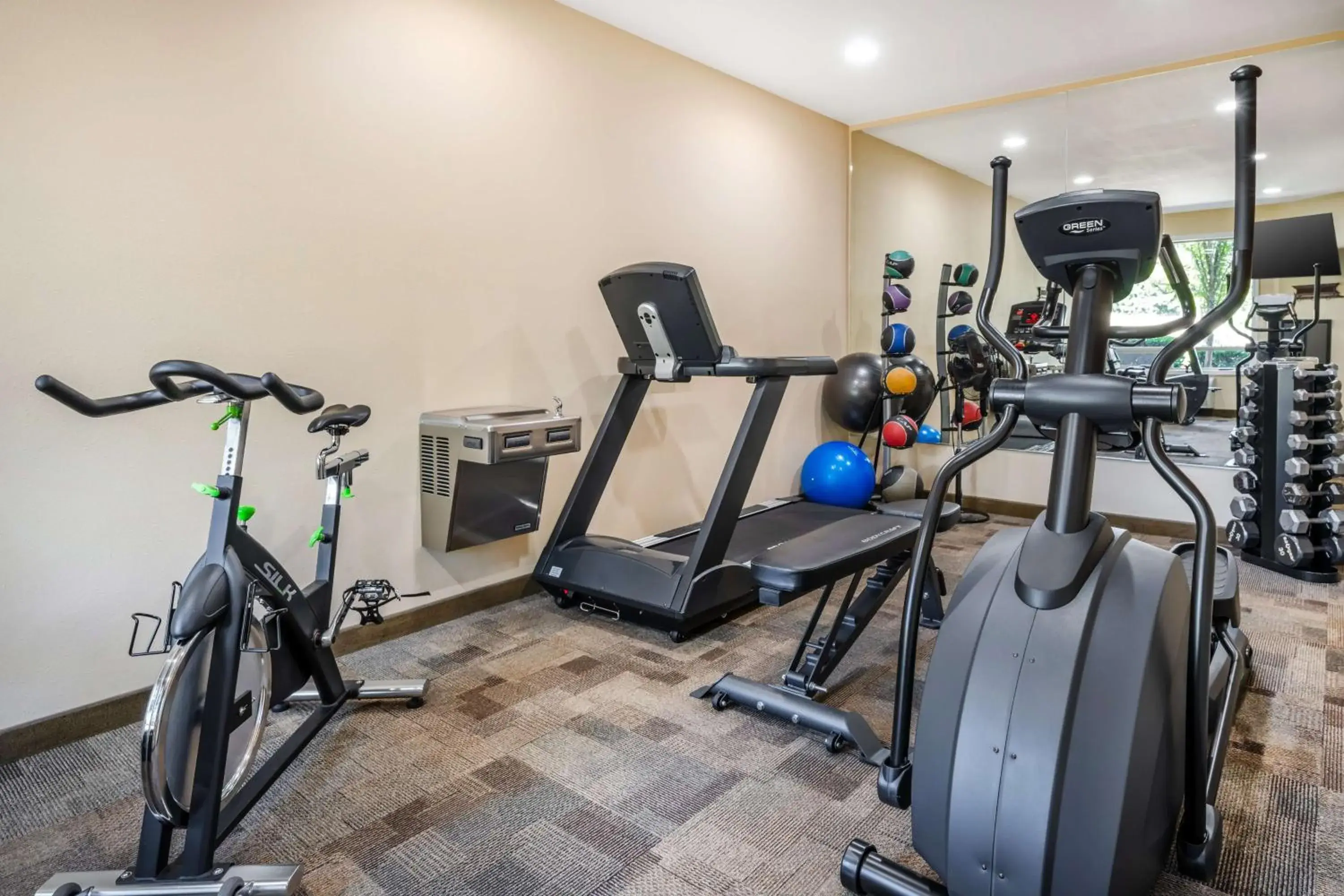 Fitness centre/facilities in Best Western Lodge at River's Edge Fitness centre/facilities in Best Western Lodge at River's Edge
