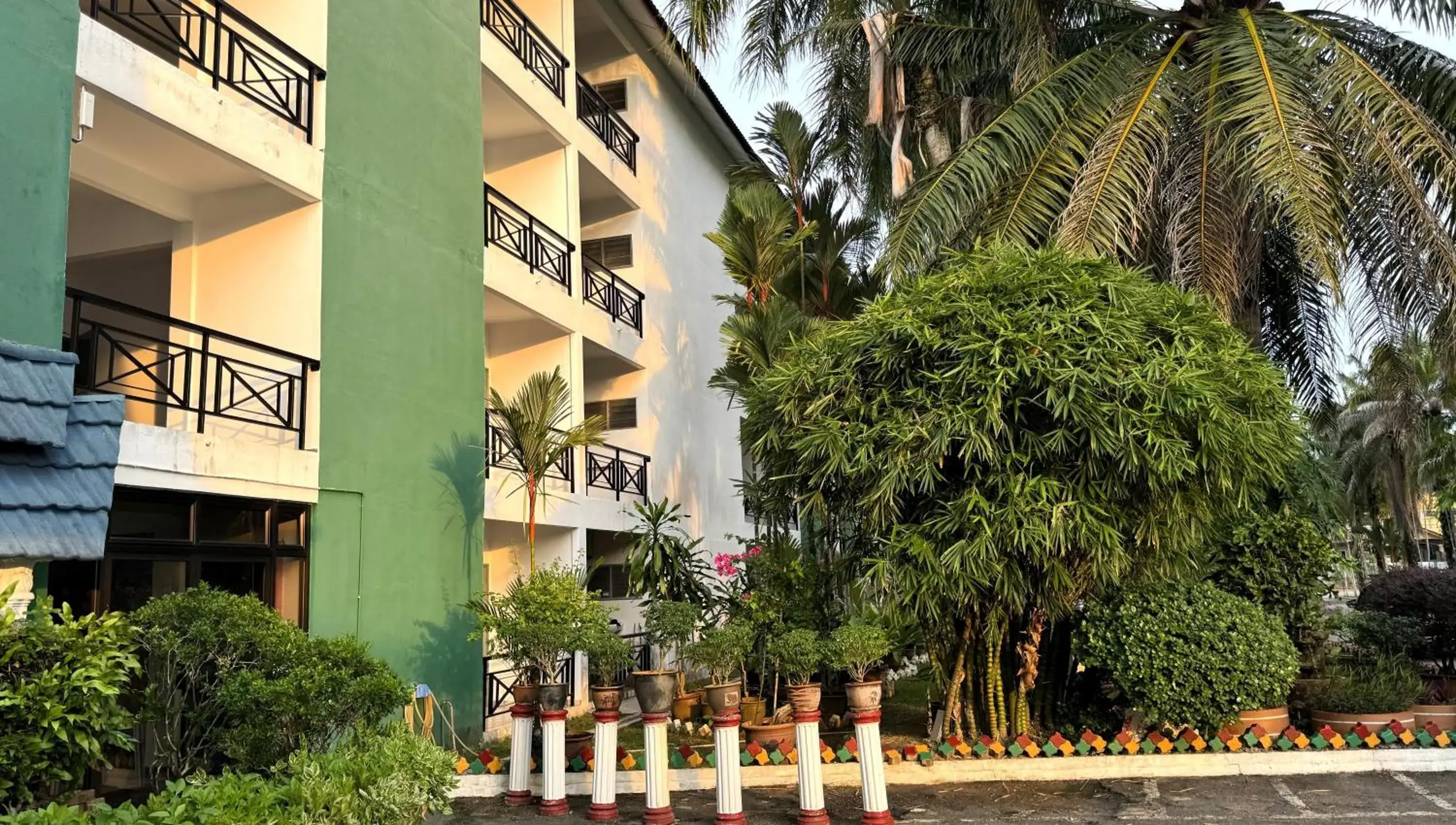 Property building in Hotel Green Park Property building in Hotel Green Park