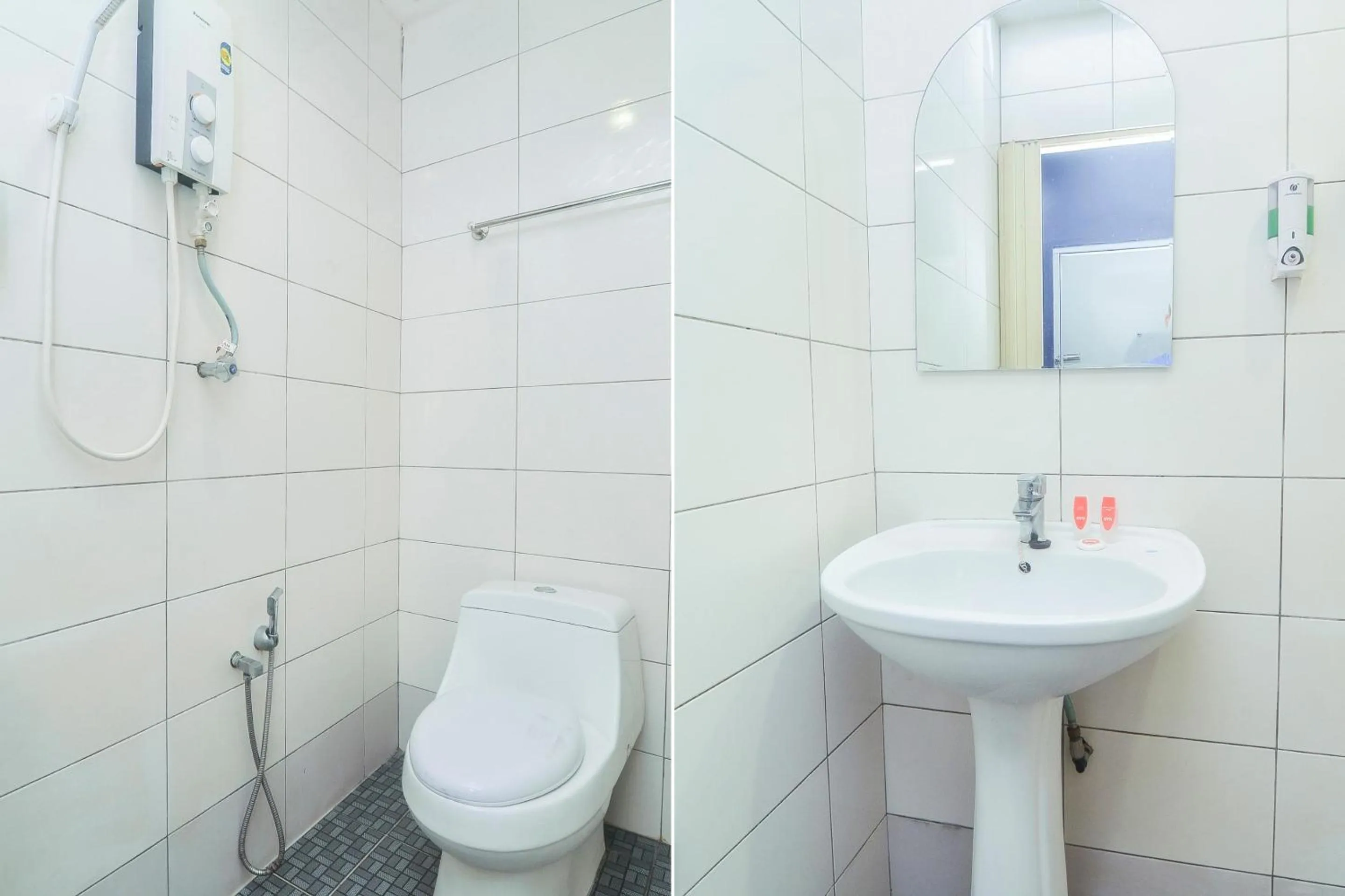 Bathroom in Hotel O 396 Home Sweet Home