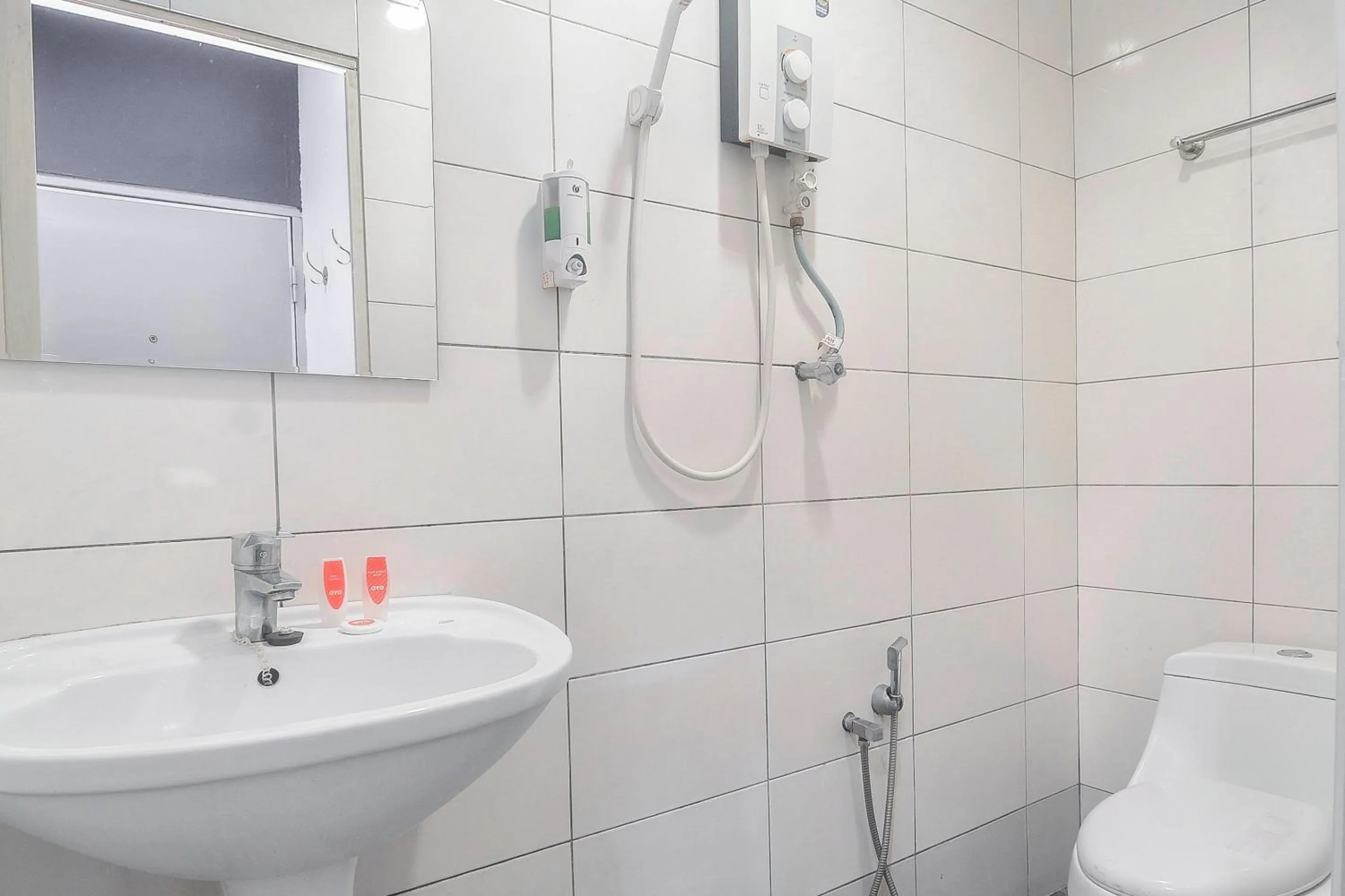 Bathroom in Hotel O 396 Home Sweet Home