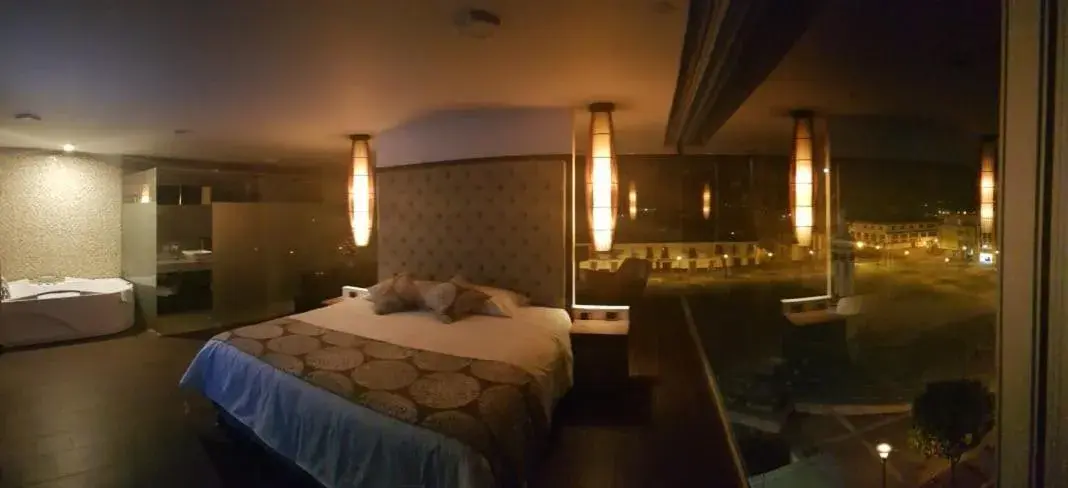 Deluxe King Suite in Hotel Amiraty Deluxe King Suite in Hotel Amiraty