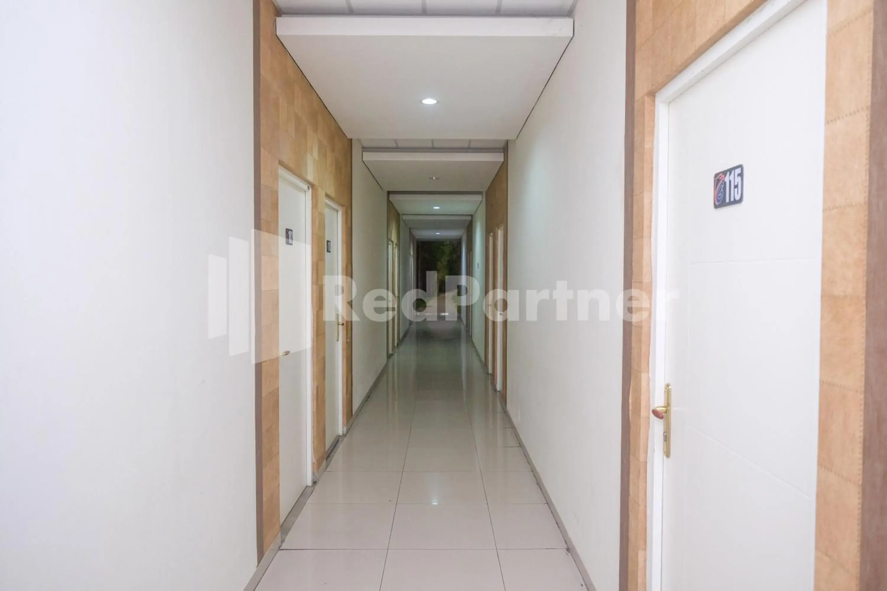 Property building in Garuda Guesthouse Yogyakarta RedPartner Property building in Garuda Guesthouse Yogyakarta RedPartner