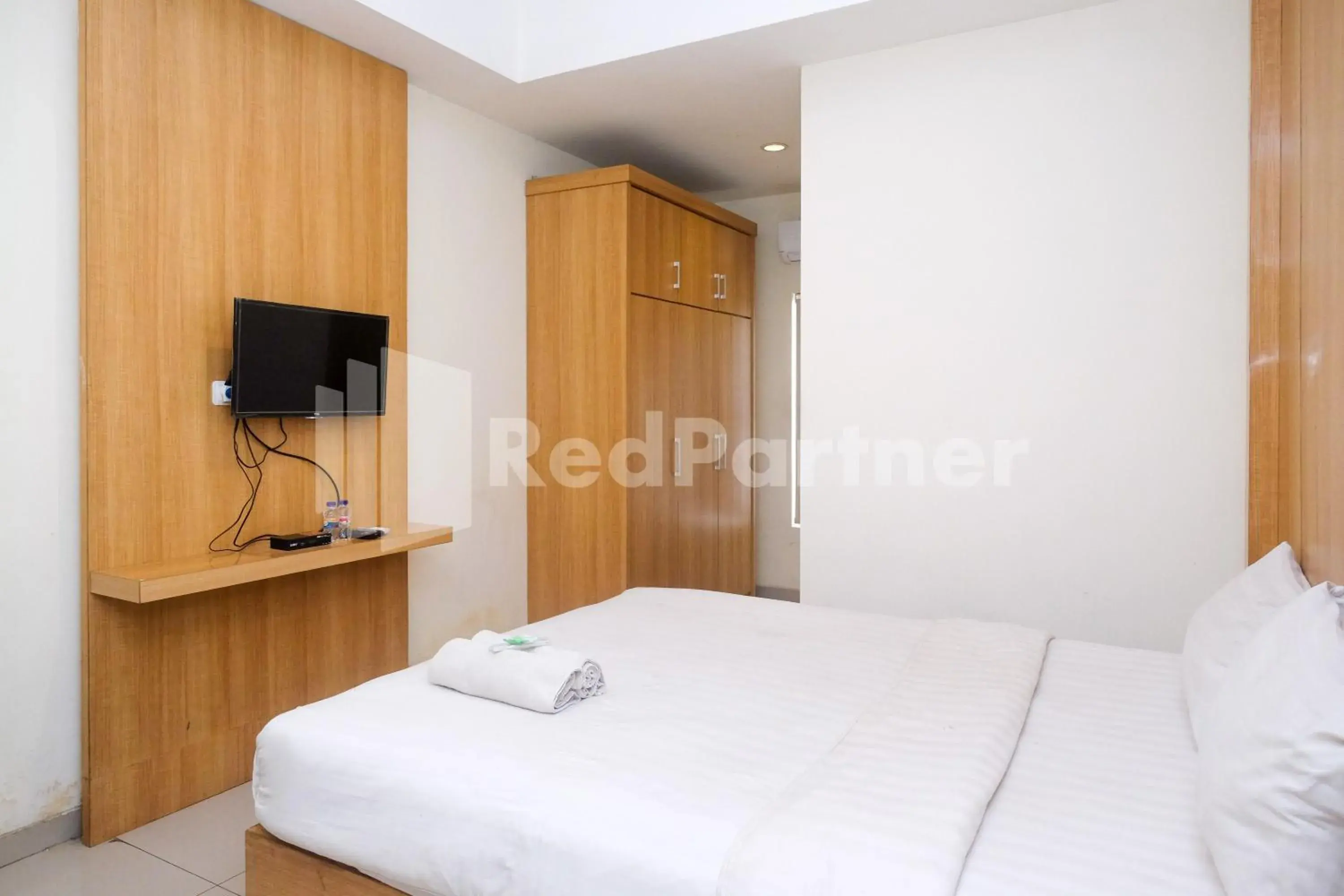 Bed in Garuda Guesthouse Yogyakarta RedPartner Bed in Garuda Guesthouse Yogyakarta RedPartner