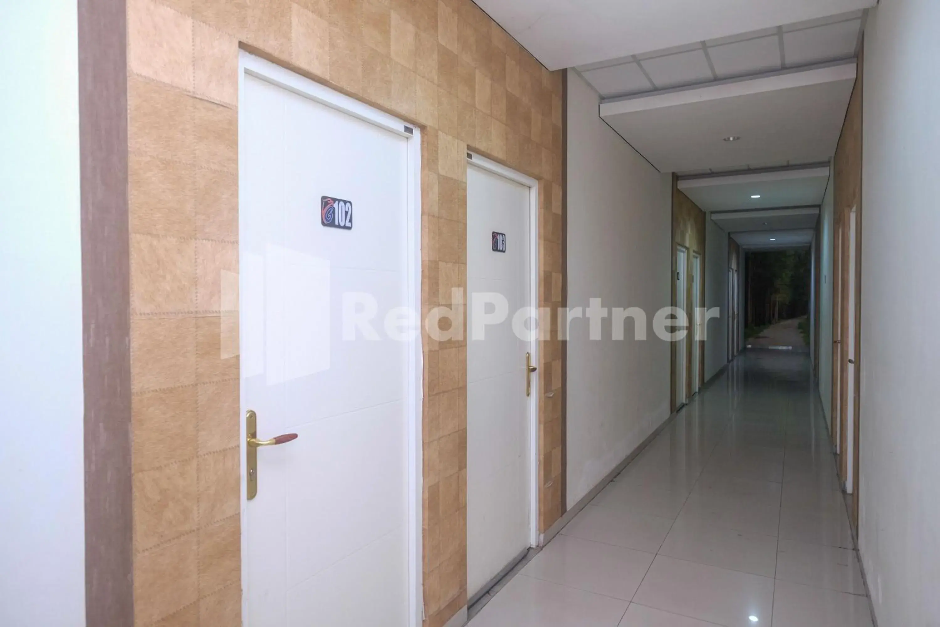 Property building in Garuda Guesthouse Yogyakarta RedPartner Property building in Garuda Guesthouse Yogyakarta RedPartner
