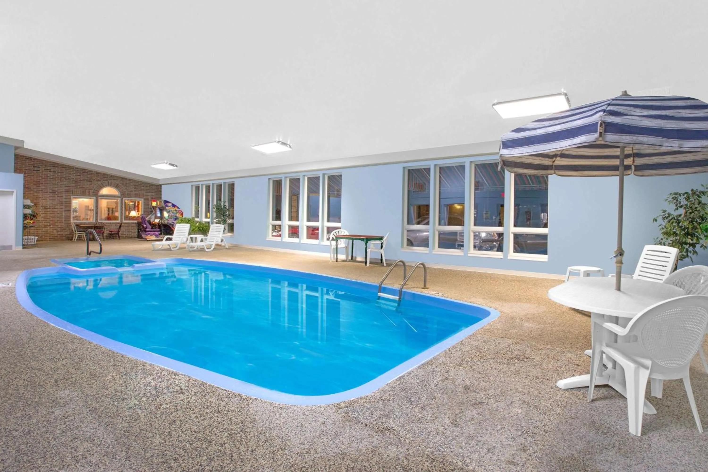 On site in Super 8 by Wyndham Bethany MO