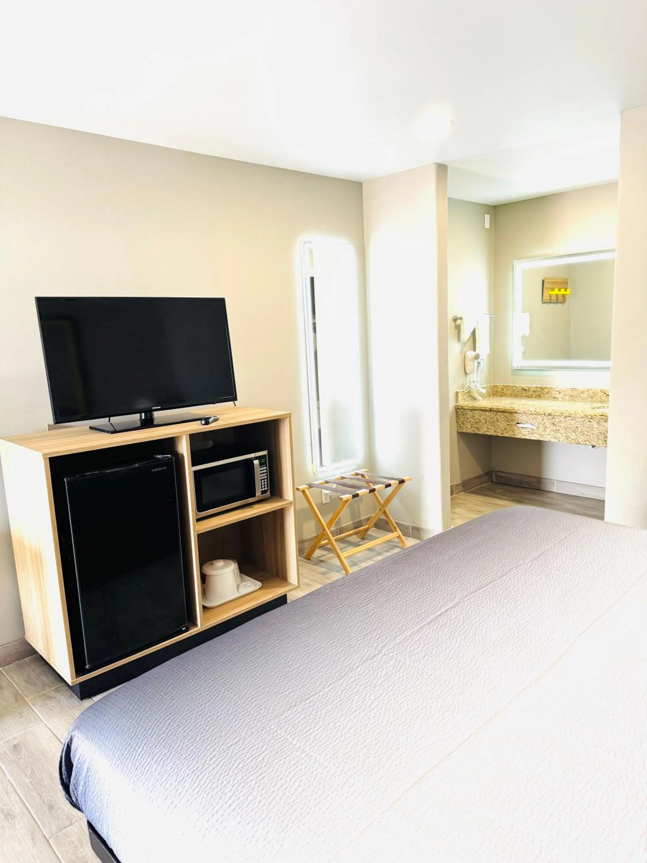 Bed in Super 8 by Wyndham Corpus Christi