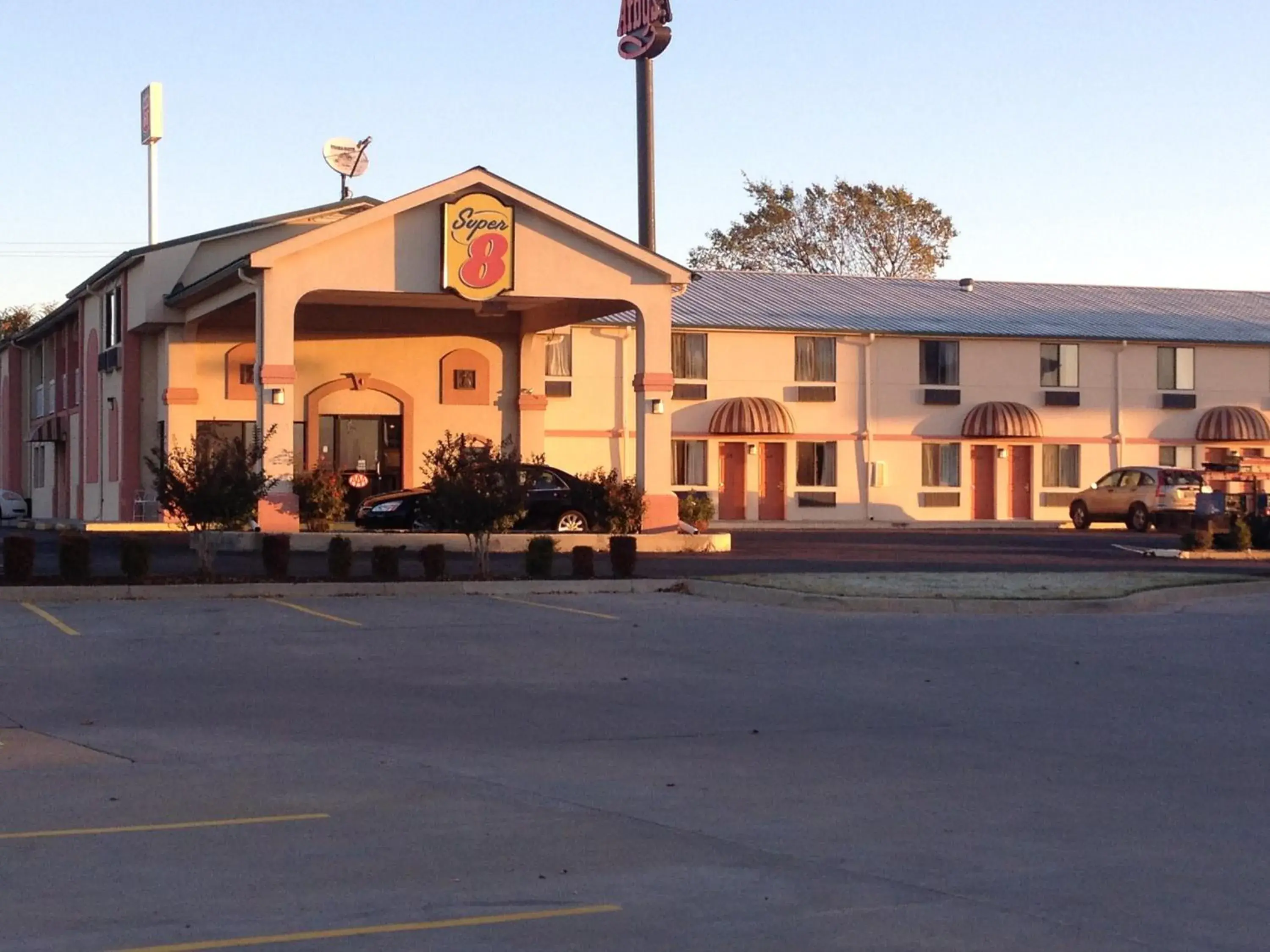 Super 8 by Wyndham Sallisaw Super 8 by Wyndham Sallisaw