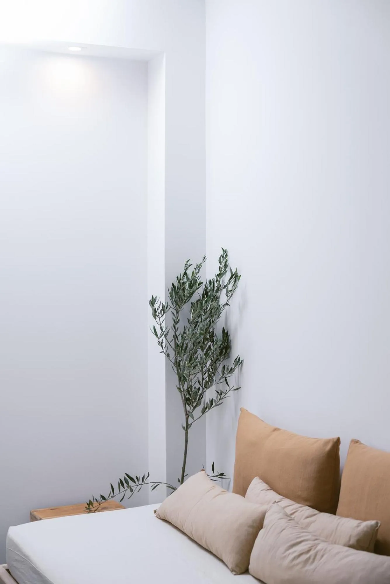 Bed in Die Zwei Brüder Art & Suites