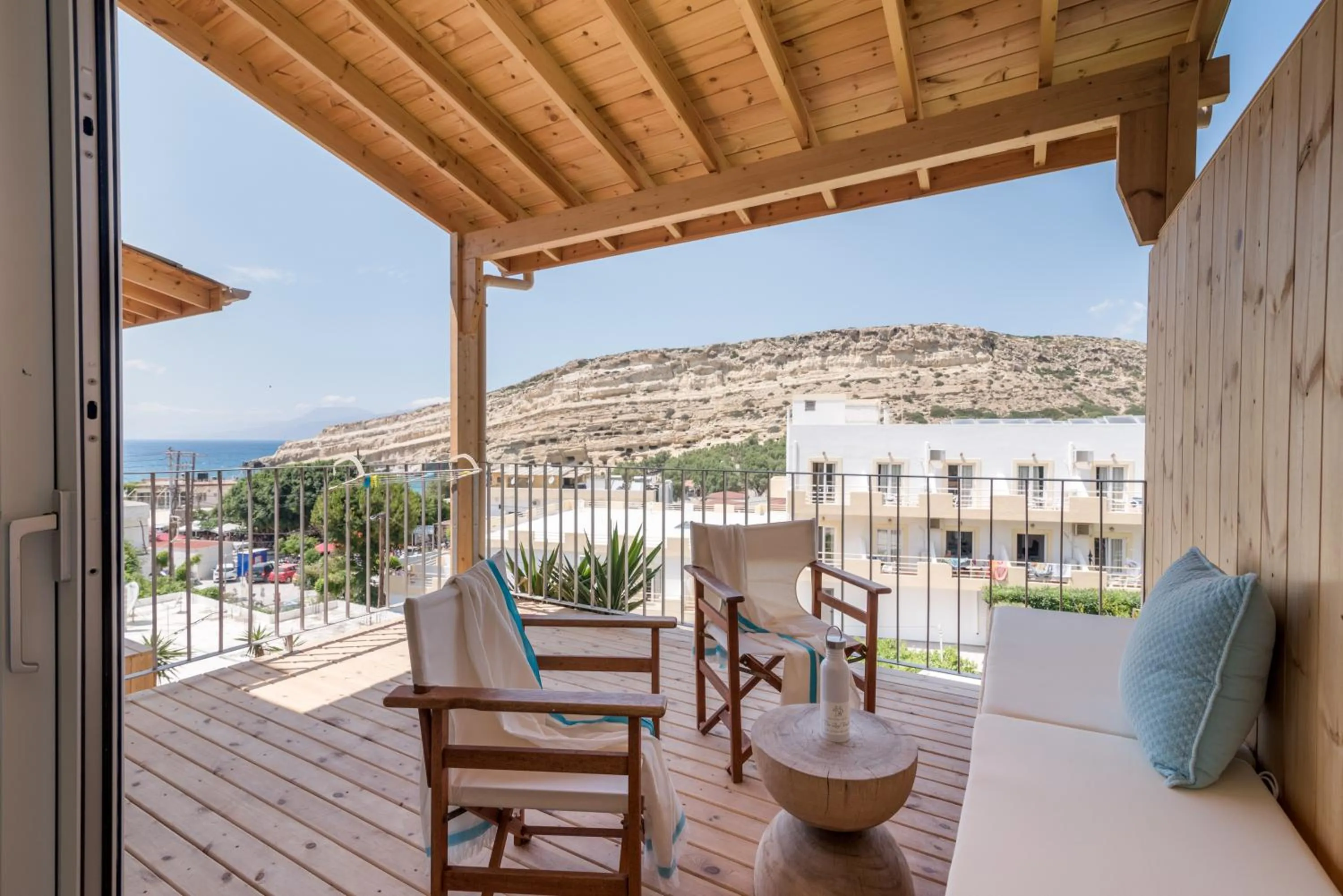 Garden view in Die Zwei Brüder Art & Suites