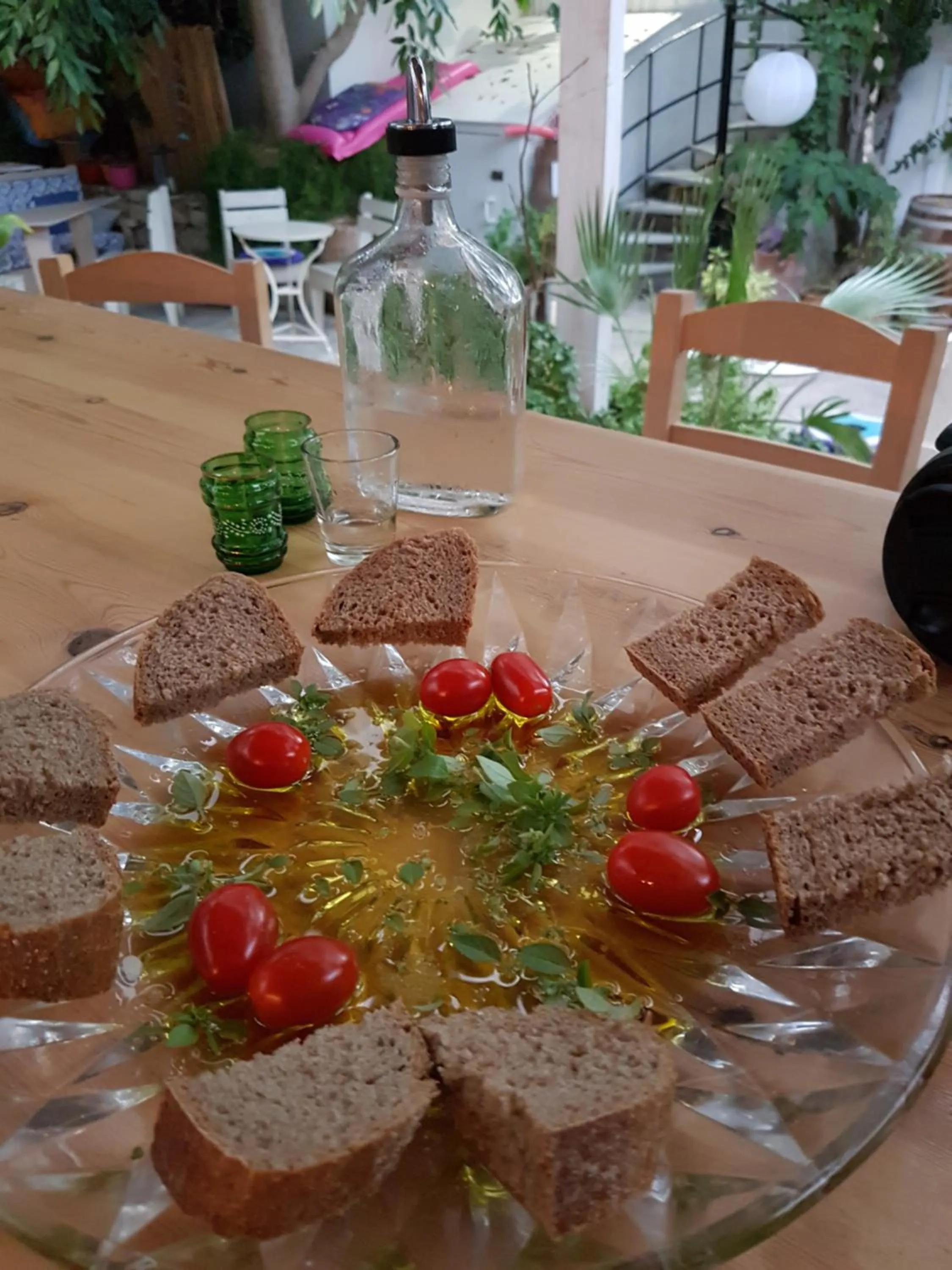 Food and drinks in Die Zwei Brüder Art & Suites