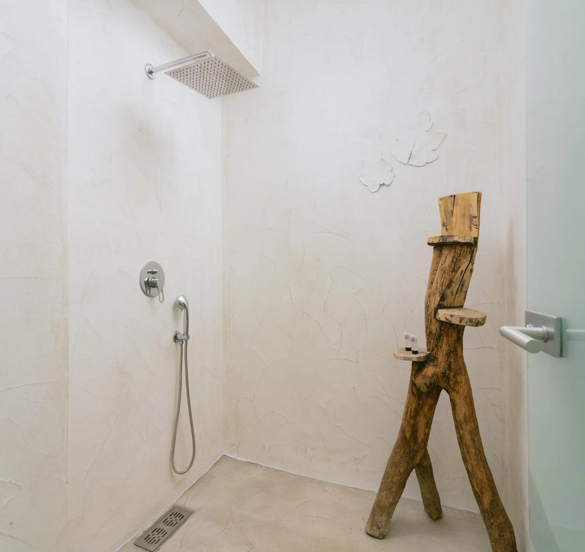 Die Zwei Brüder Art & Suites