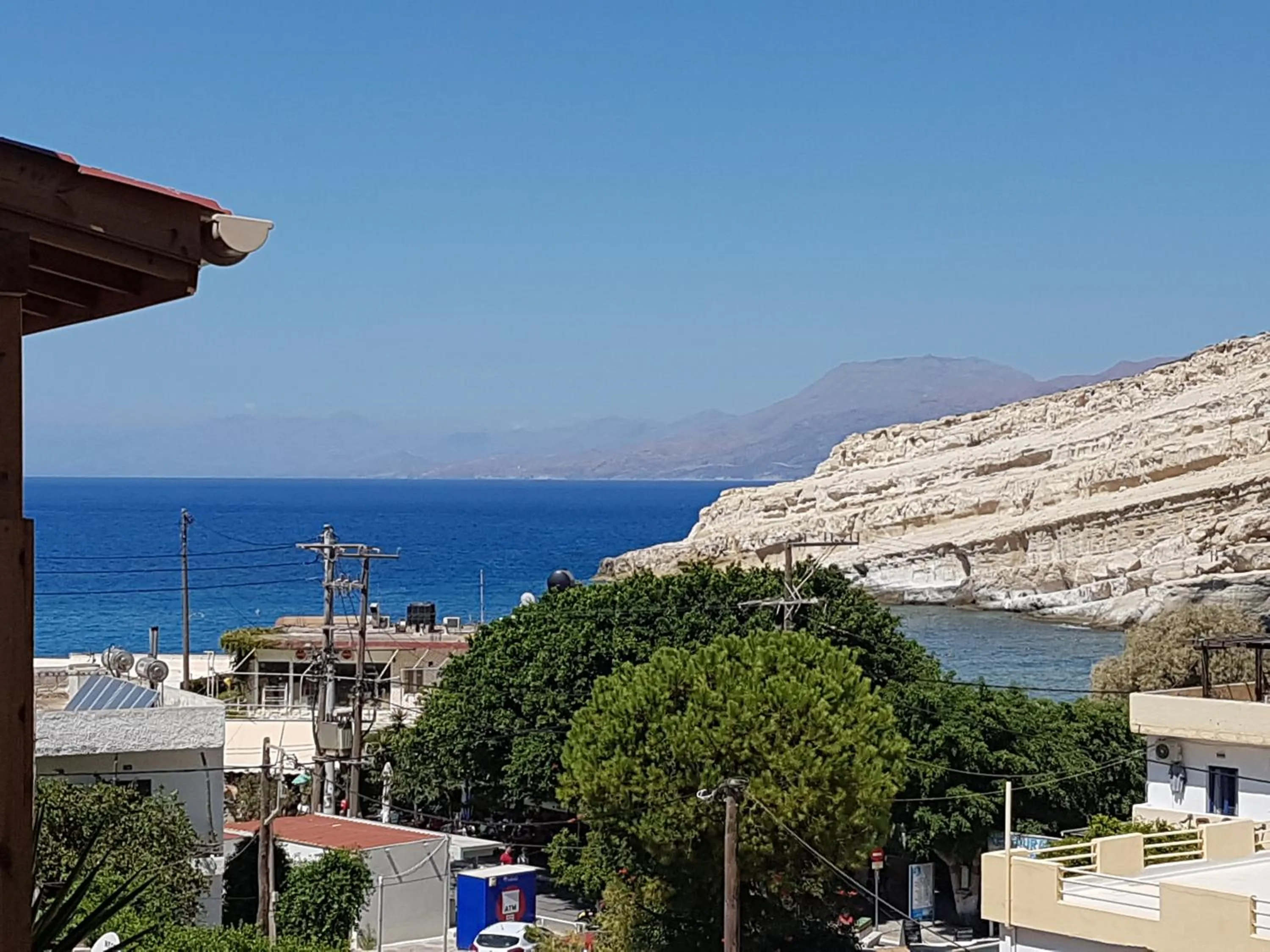 Die Zwei Brüder Art & Suites