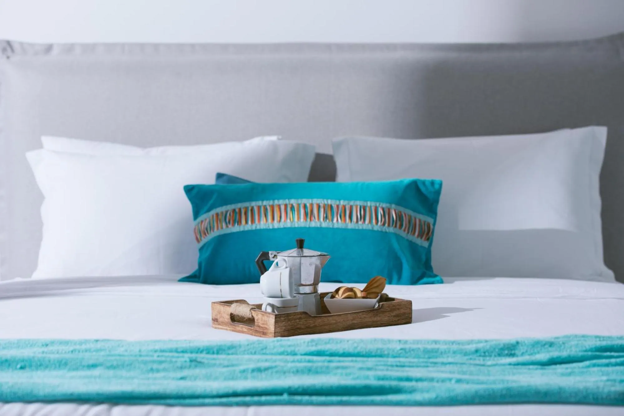 Bed in Die Zwei Brüder Art & Suites