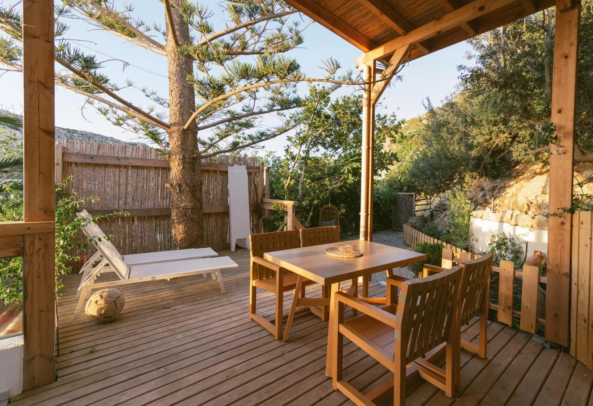 Die Zwei Brüder Art & Suites