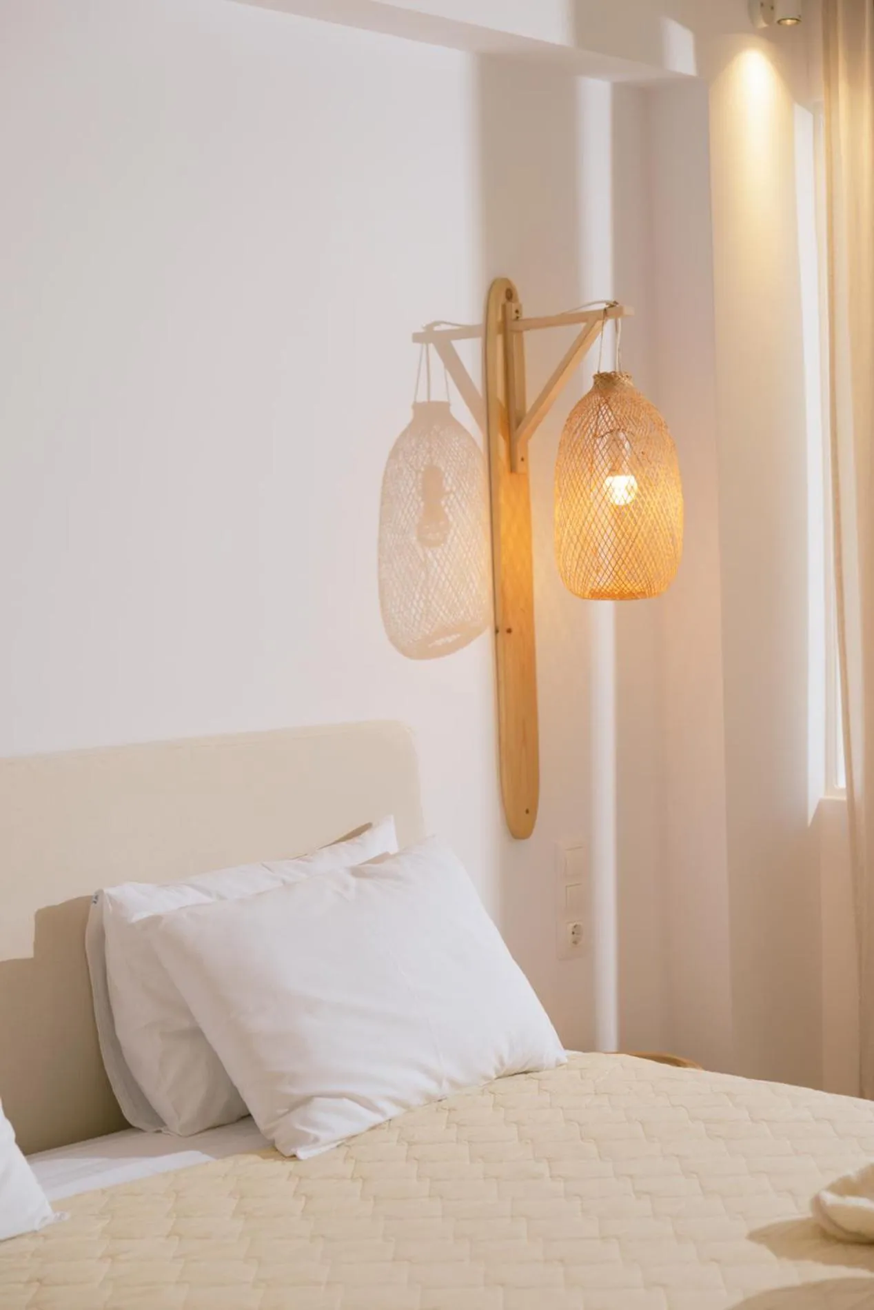 Bed in Die Zwei Brüder Art & Suites