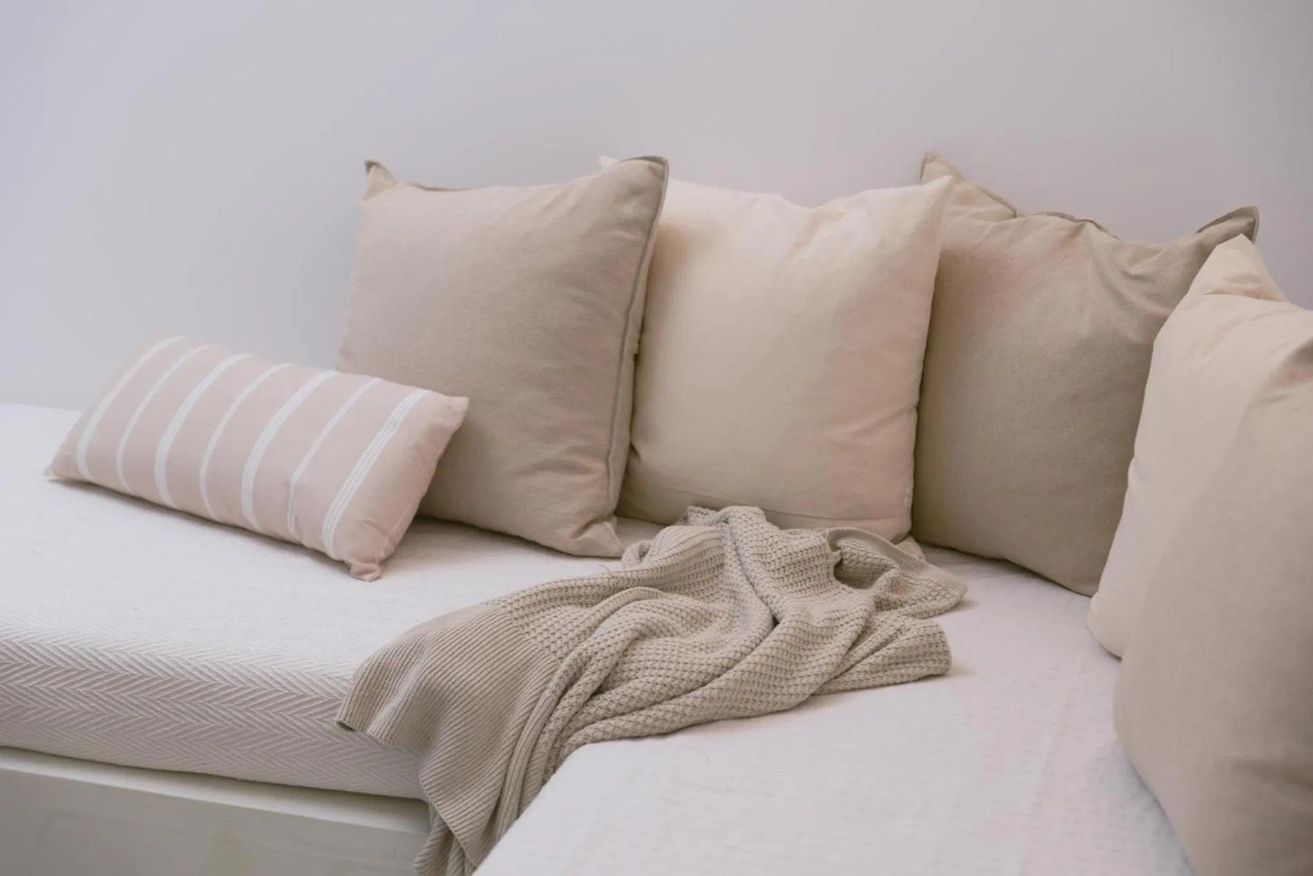 Bed in Die Zwei Brüder Art & Suites