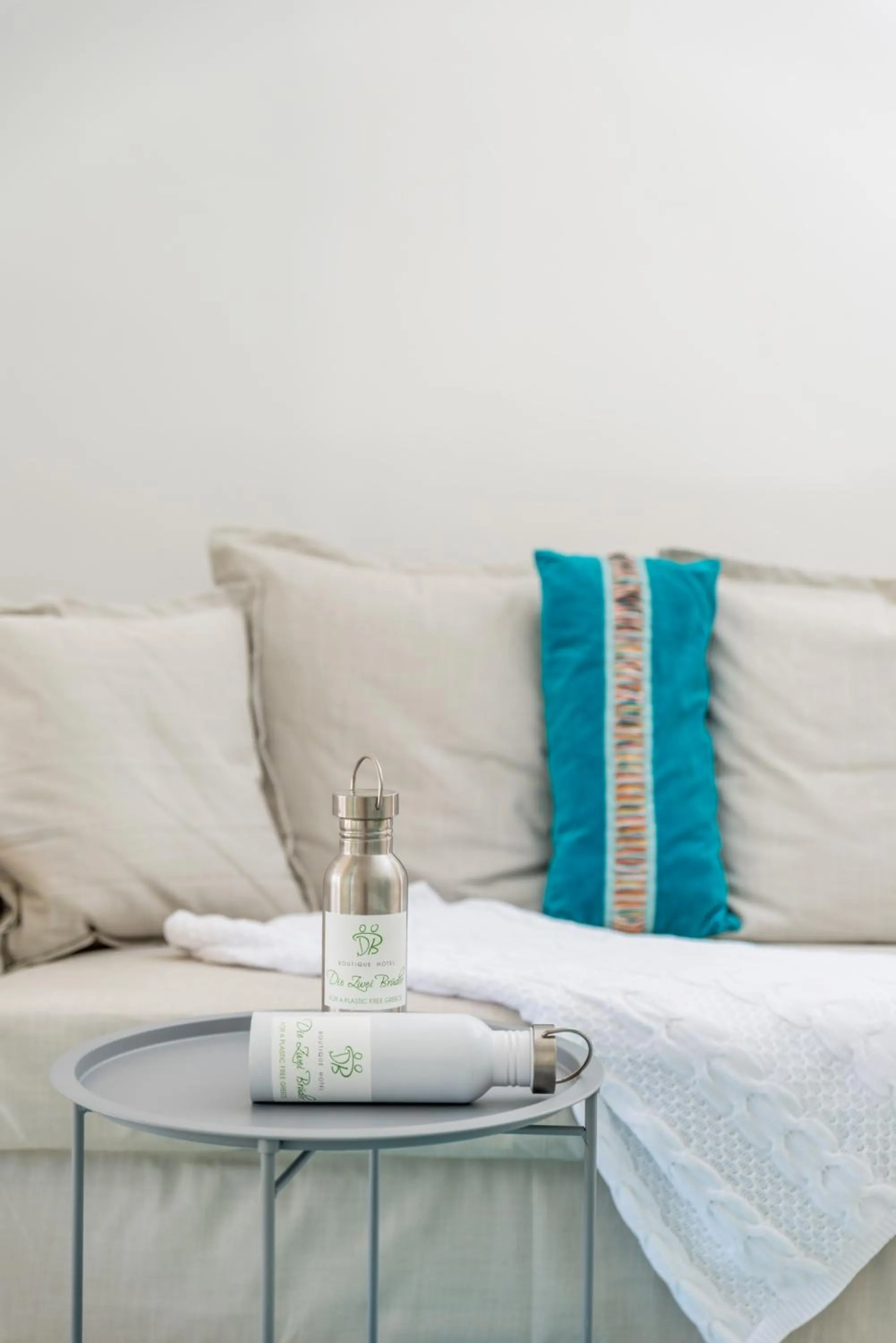 Bed in Die Zwei Brüder Art & Suites