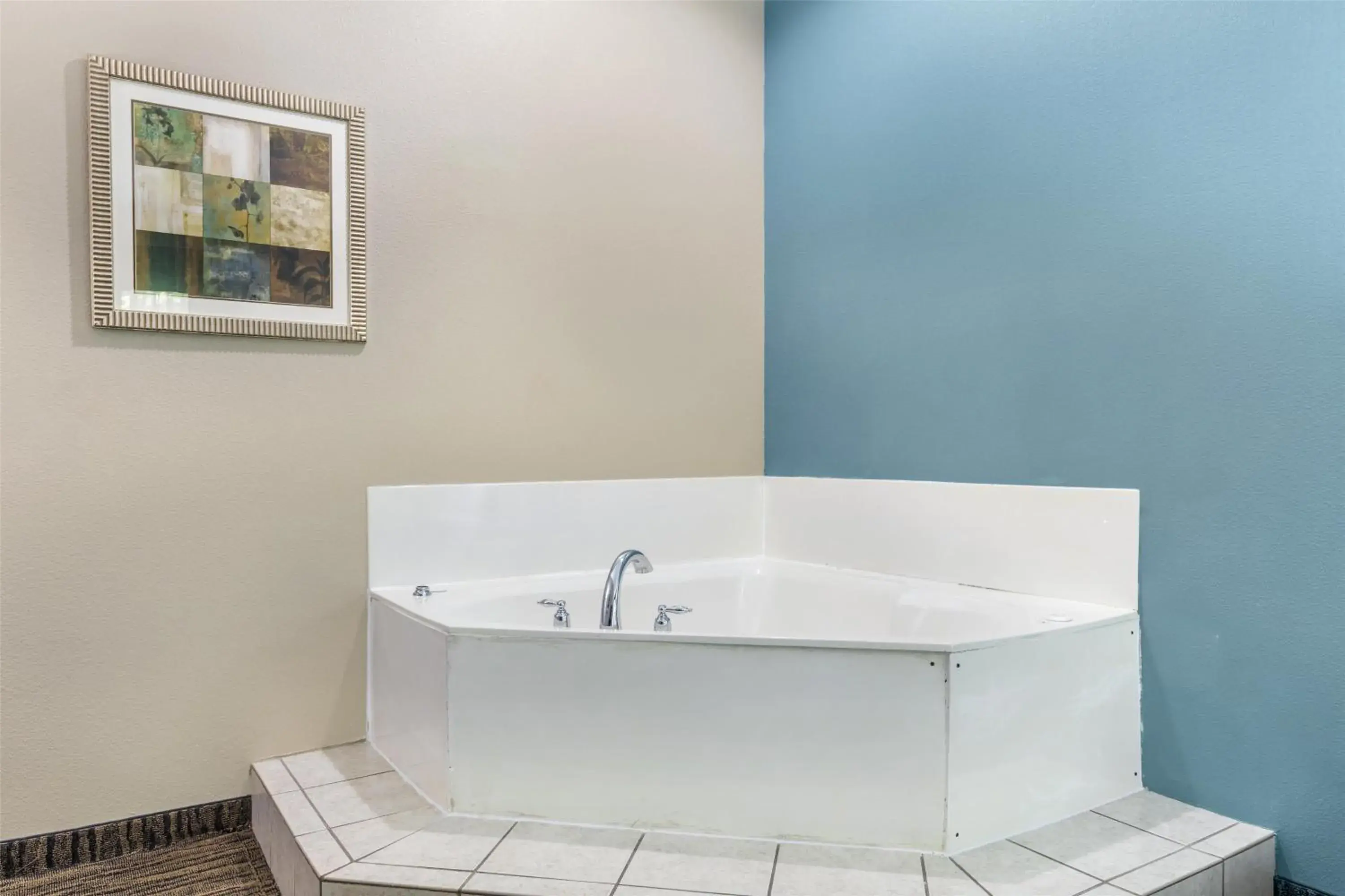 Photo of the whole room in Best Western Mineola Inn Photo of the whole room in Best Western Mineola Inn