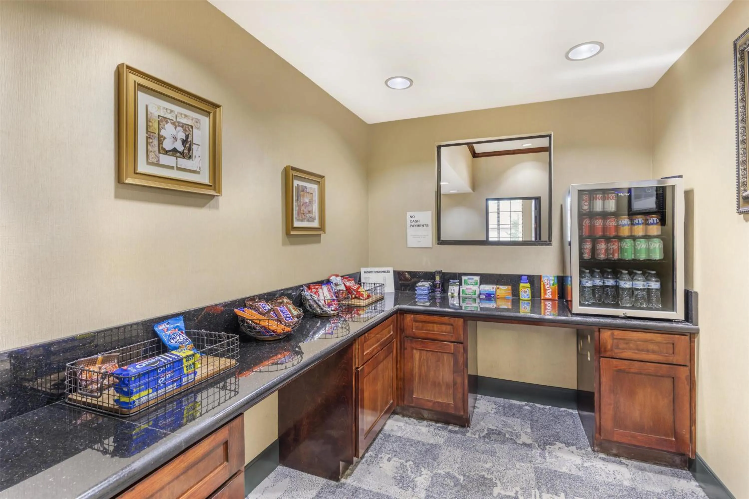 Property building in Best Western Mineola Inn