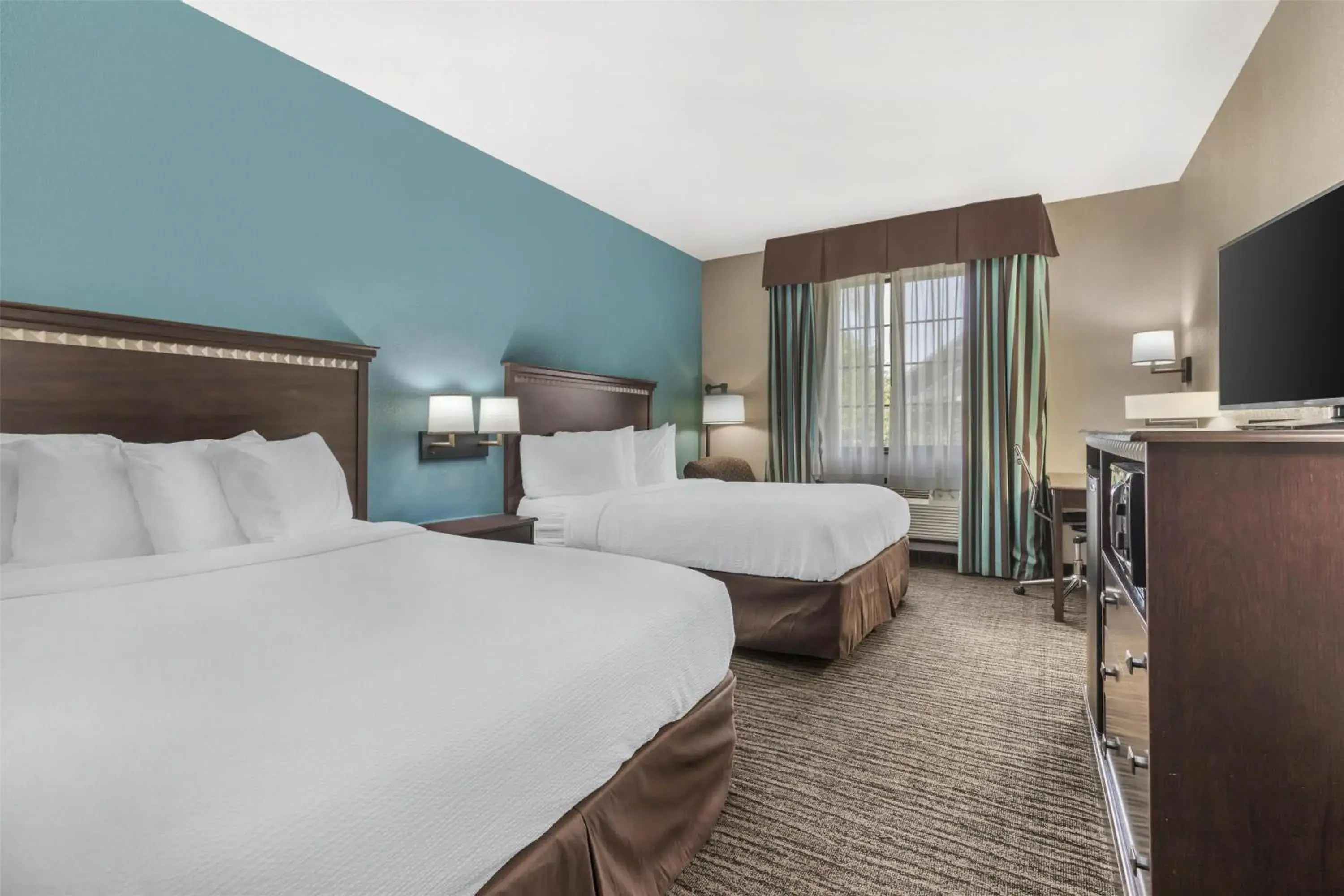 Bedroom, Bed in Best Western Mineola Inn Bedroom, Bed in Best Western Mineola Inn